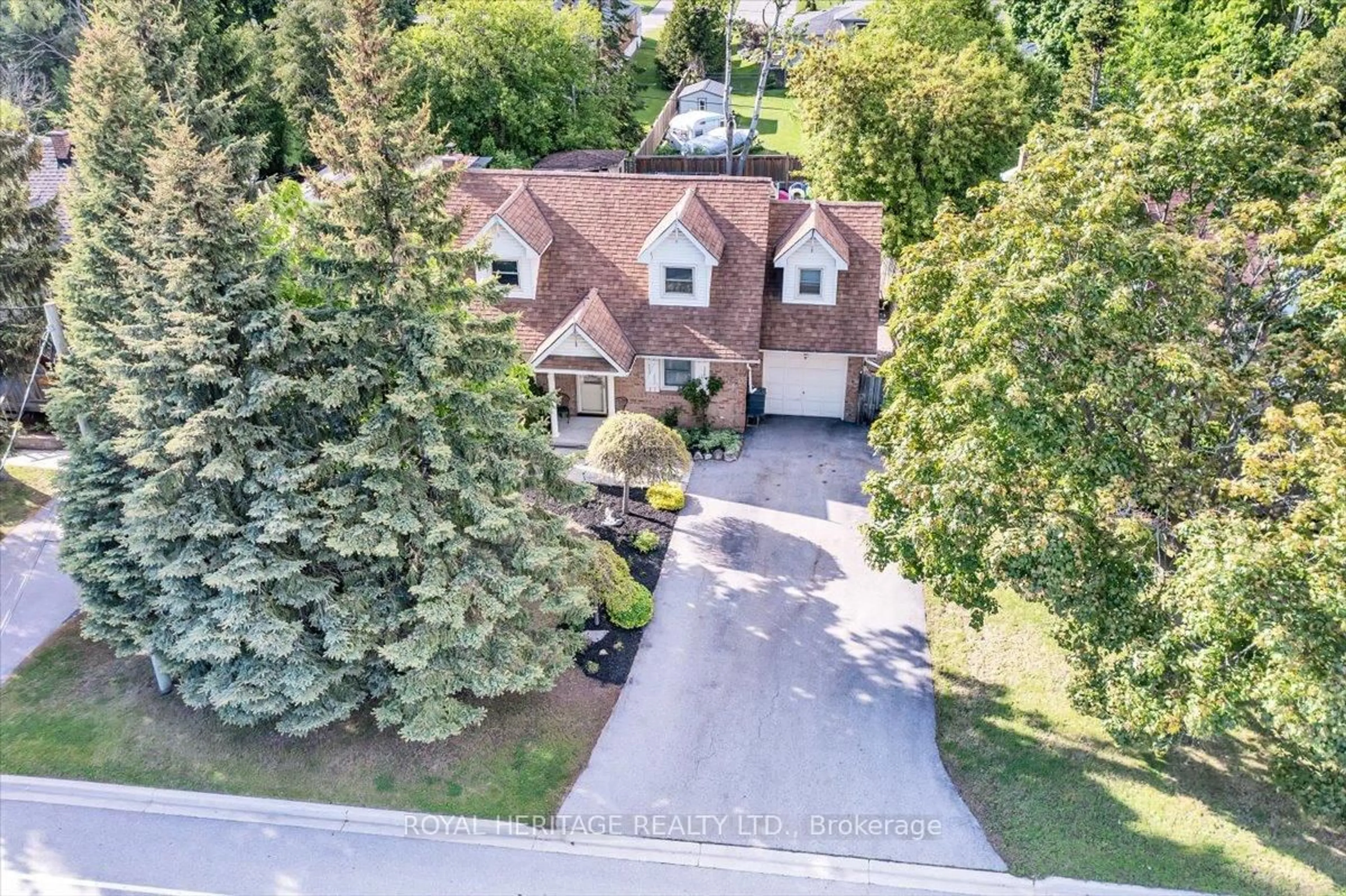A pic from outside/outdoor area/front of a property/back of a property/a pic from drone, street for 1726 Nash Rd, Clarington Ontario L1E 2L8