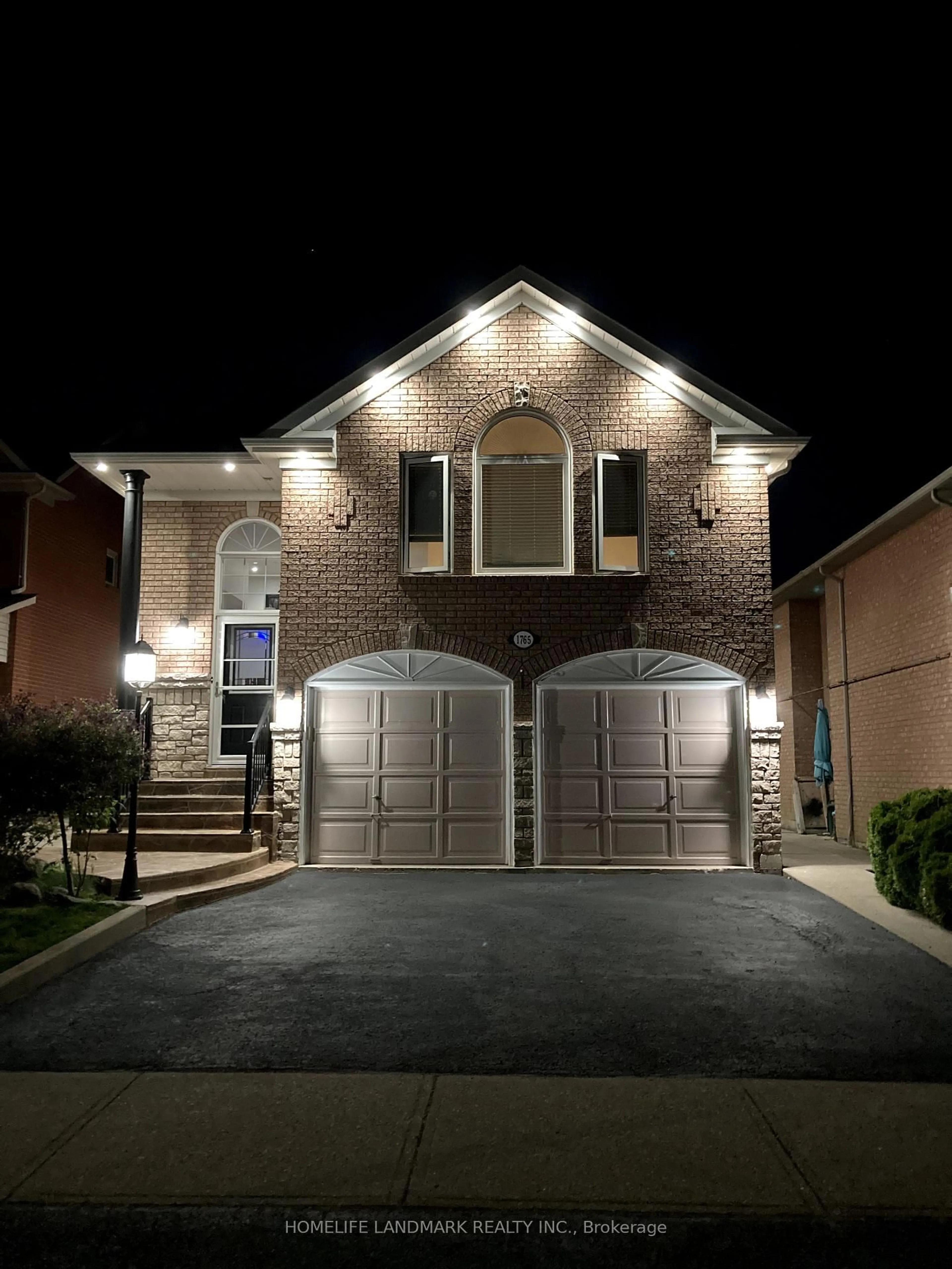 Home with brick exterior material, street for 1765 Silver Maple Dr, Pickering Ontario L1V 6Z2