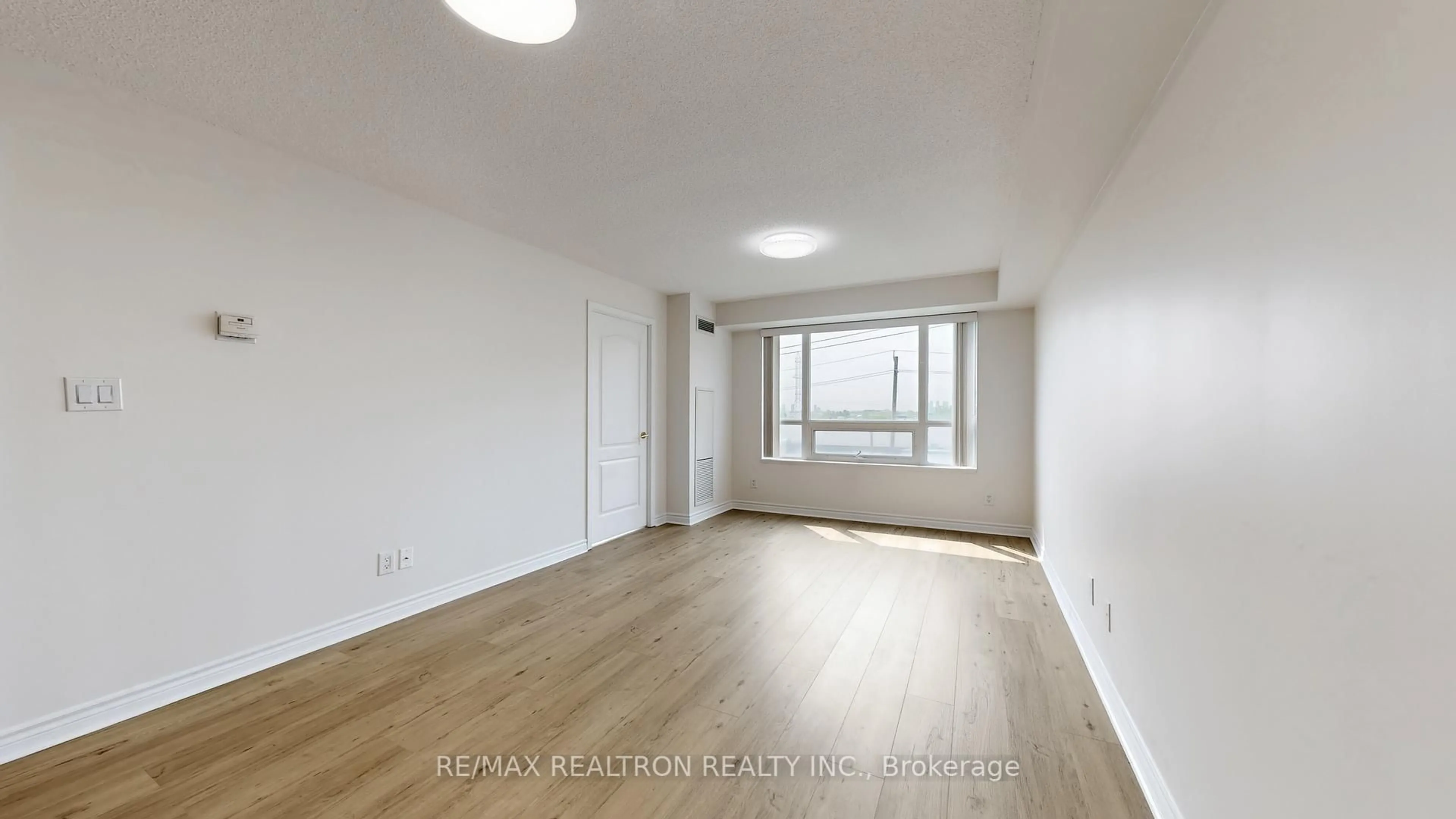 A pic of a room for 2020 McNicoll Ave #515, Toronto Ontario M1V 0B5
