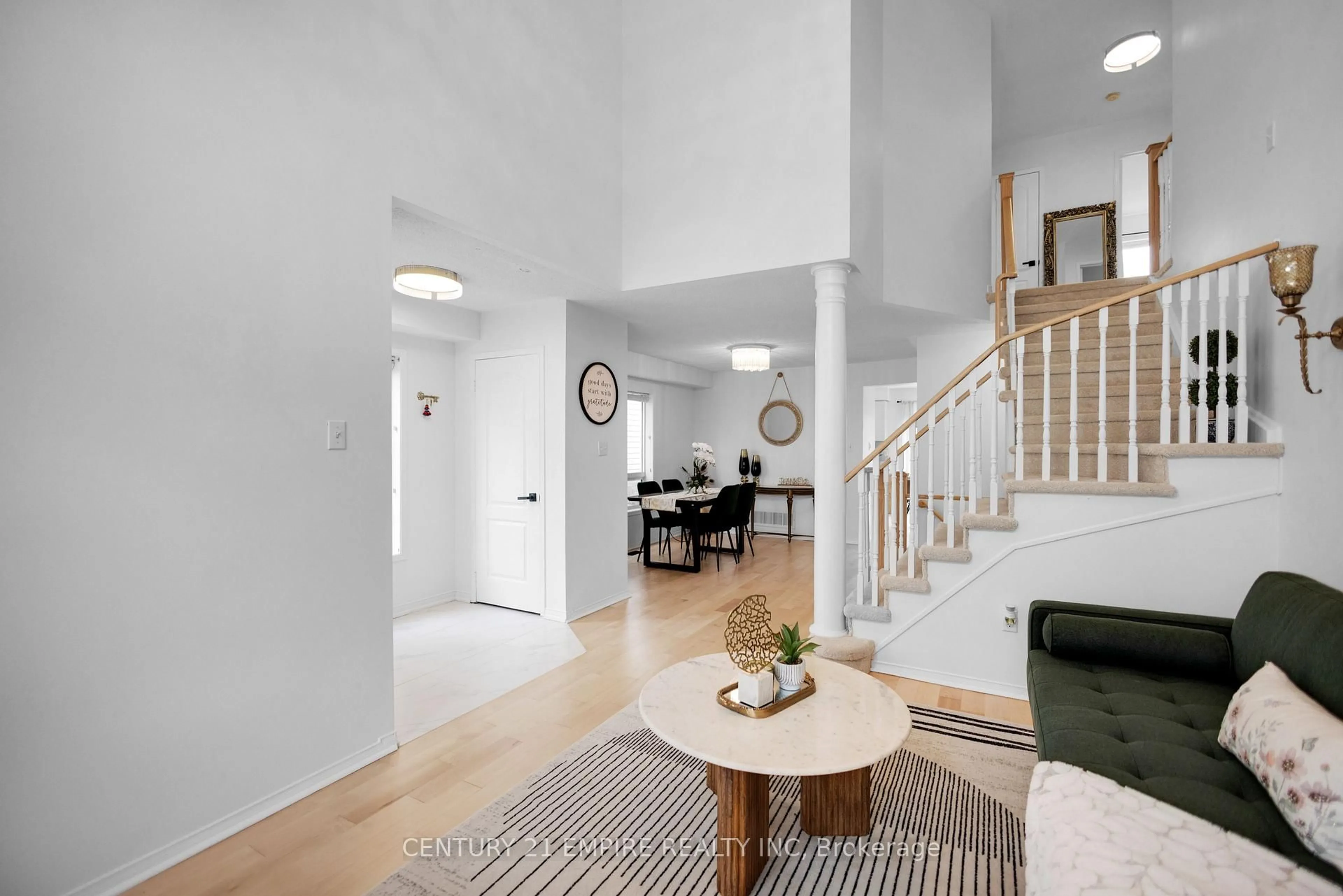 Indoor entryway for 25 Warwick Ave, Ajax Ontario L1Z 1K7