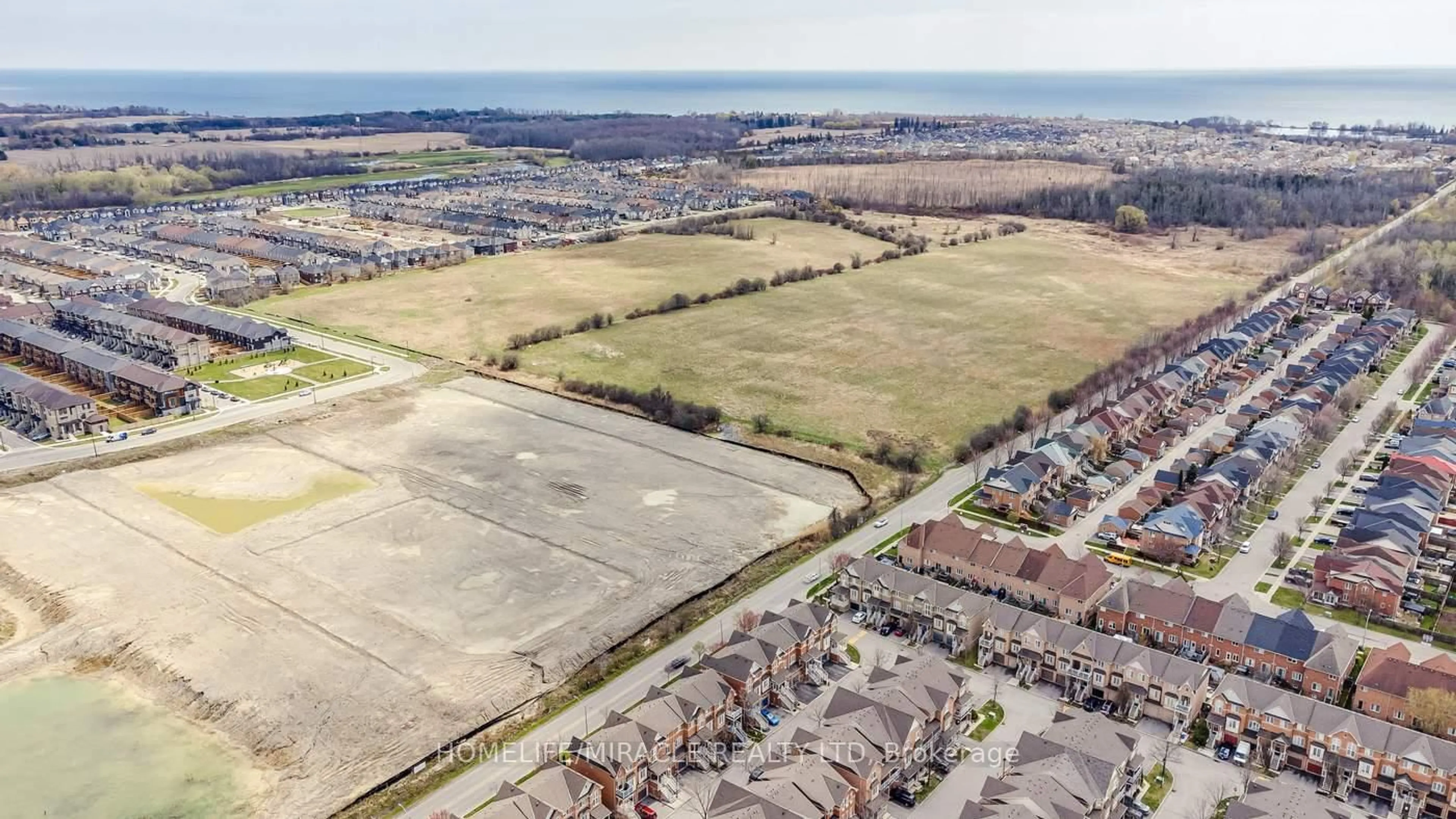 A pic from outside/outdoor area/front of a property/back of a property/a pic from drone, street for 15 Annable Lane, Ajax Ontario L1S 7S6