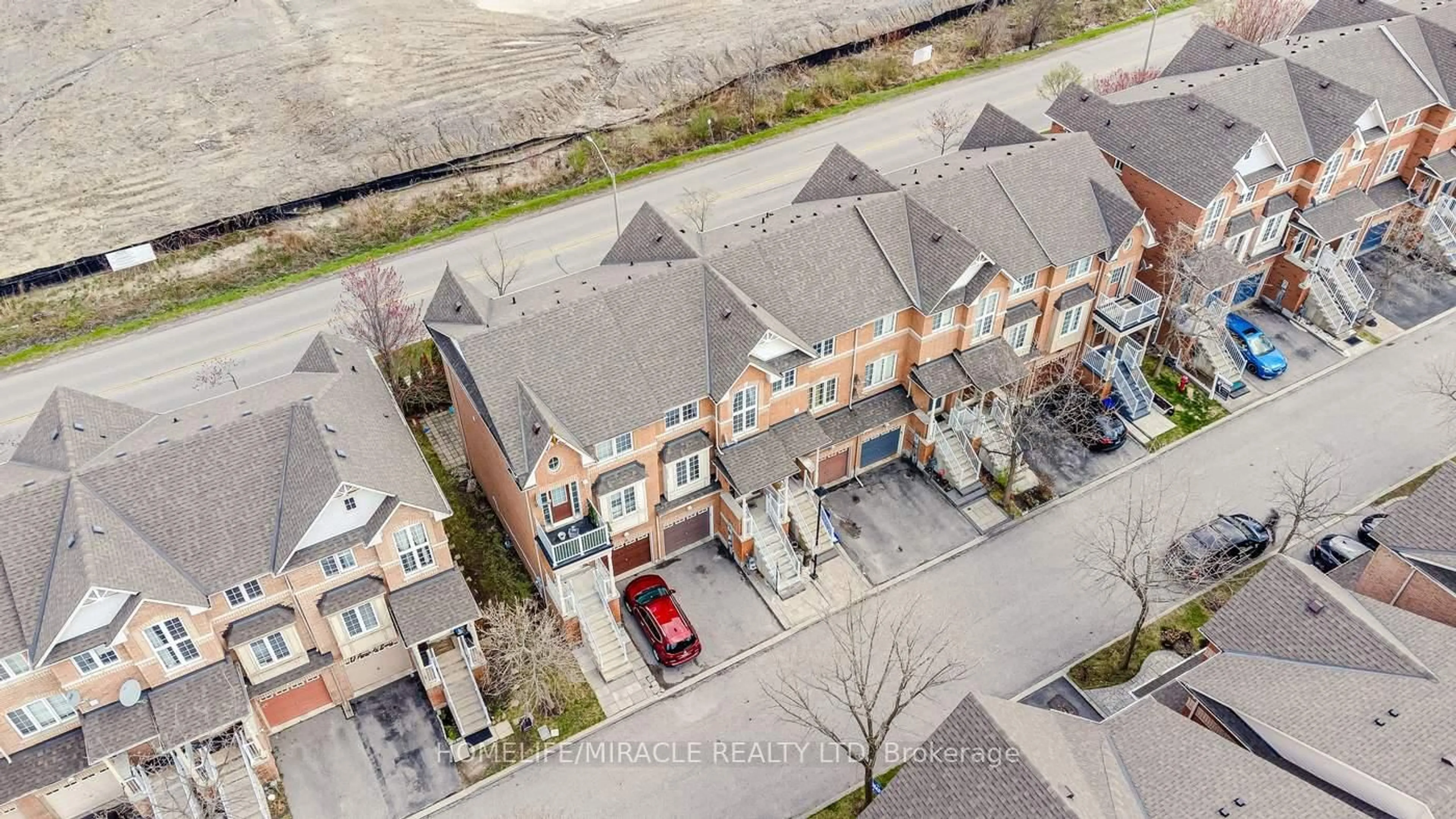 A pic from outside/outdoor area/front of a property/back of a property/a pic from drone, street for 15 Annable Lane, Ajax Ontario L1S 7S6