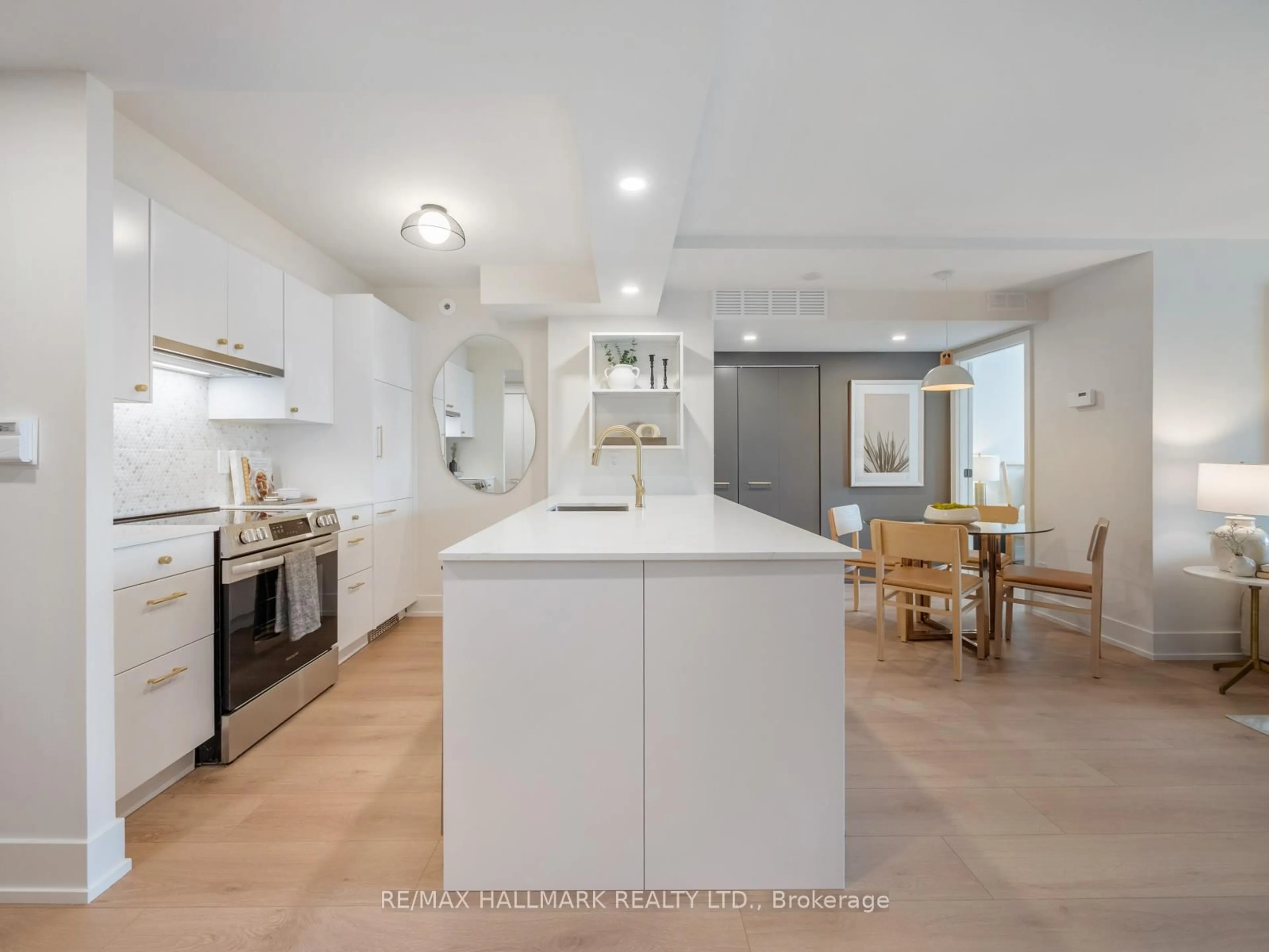 Open concept kitchen, ceramic/tile floor for 1797 Queen St #301, Toronto Ontario M4L 3Y5