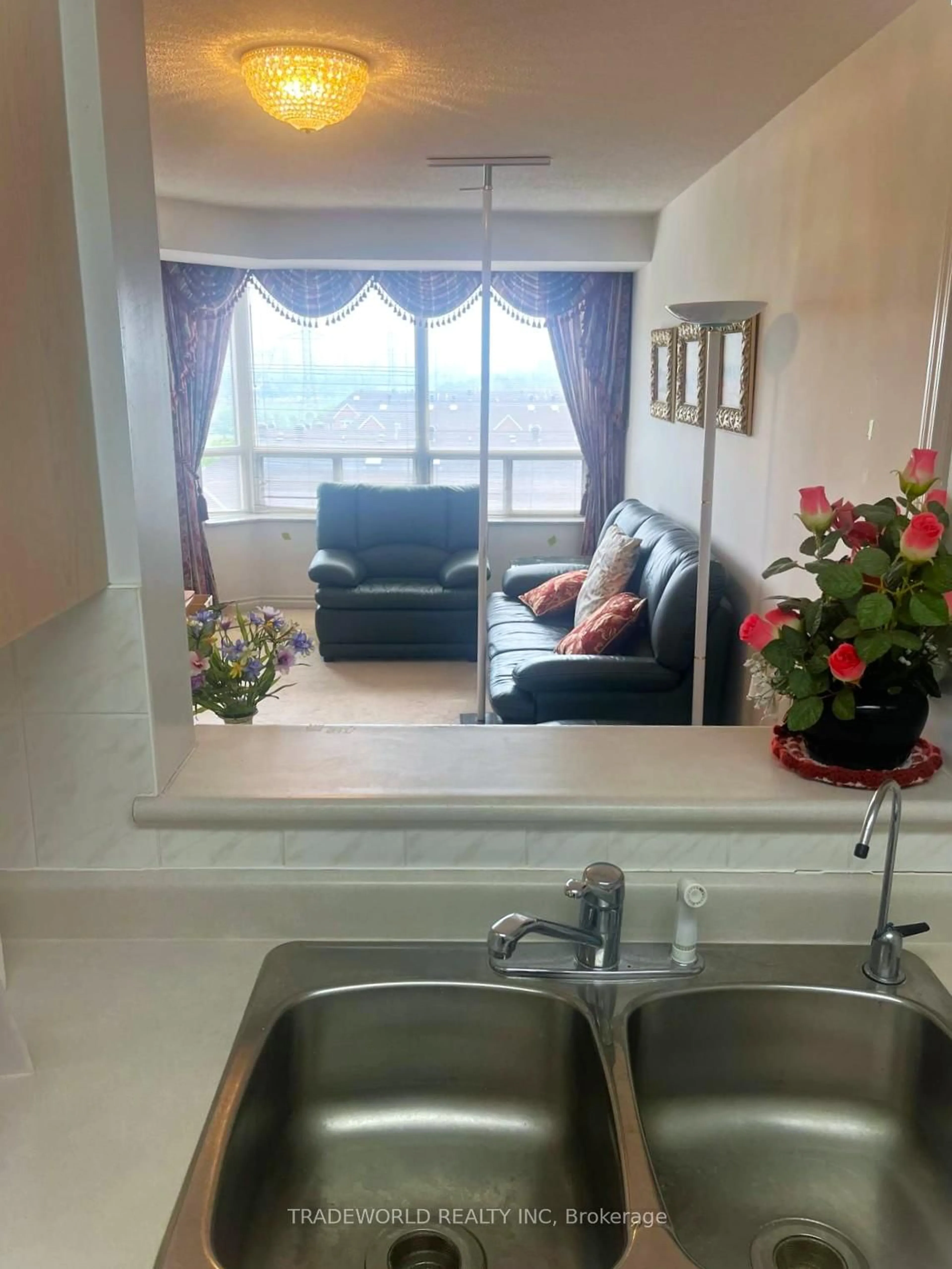 A pic of a room for 3088 Kennedy Rd #712, Toronto Ontario M1V 5M4