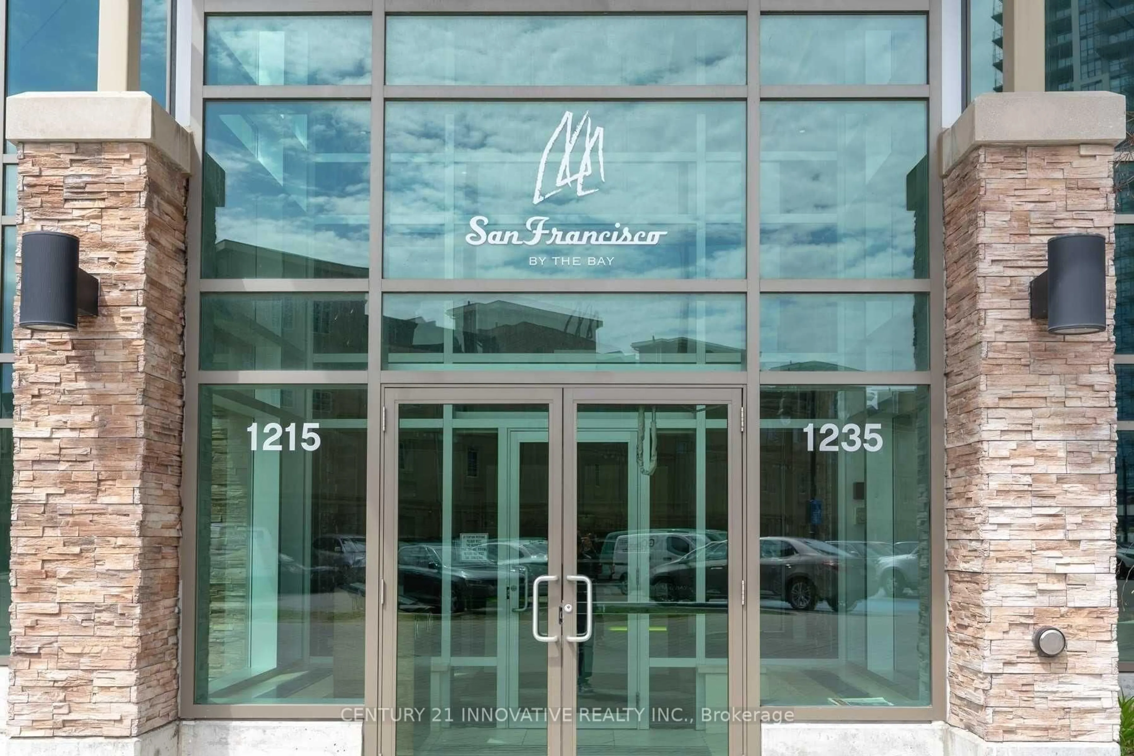 Indoor foyer for 1235 Bayly St #1507, Pickering Ontario L1W 1L7
