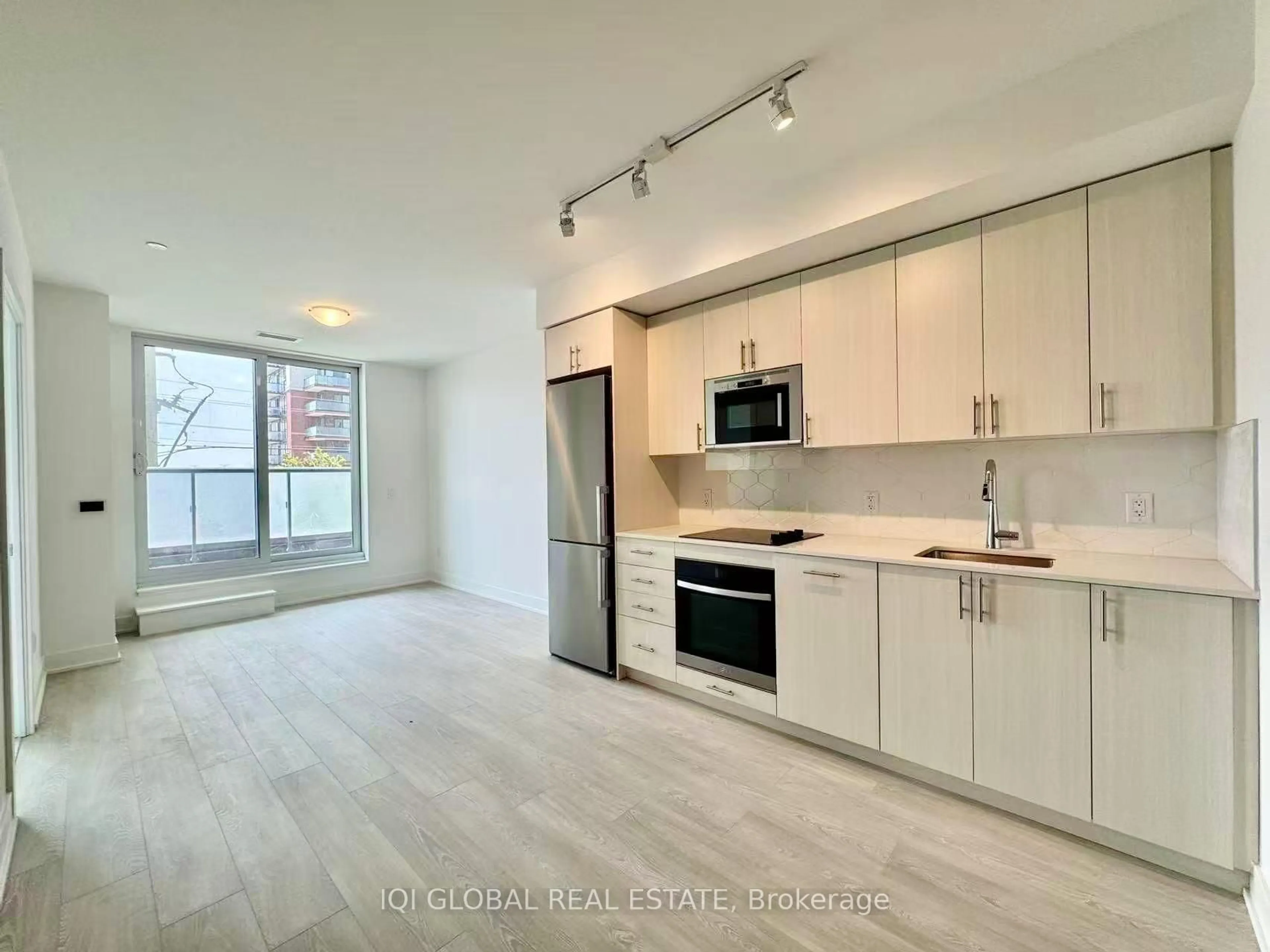 Open concept kitchen, unknown for 2545 Simcoe St #312, Oshawa Ontario L1L 0W3