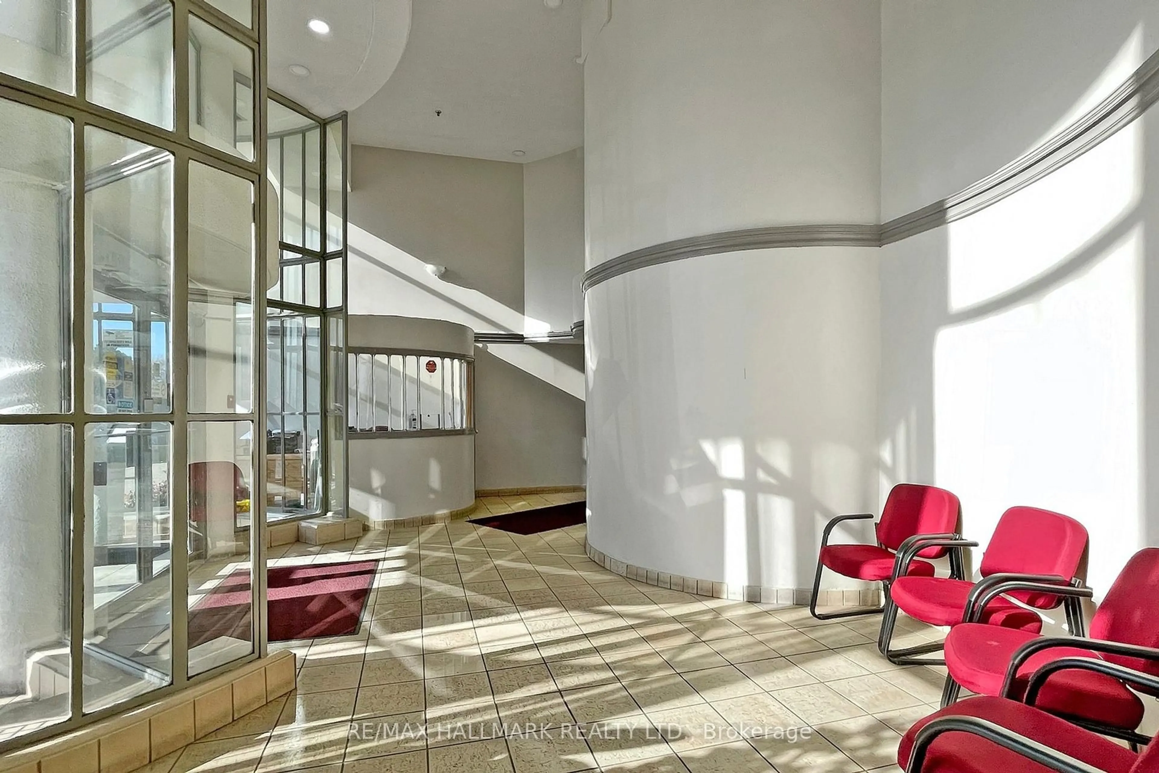 Indoor foyer for 39 Kimbercroft Crt #411, Toronto Ontario M1S 5B5