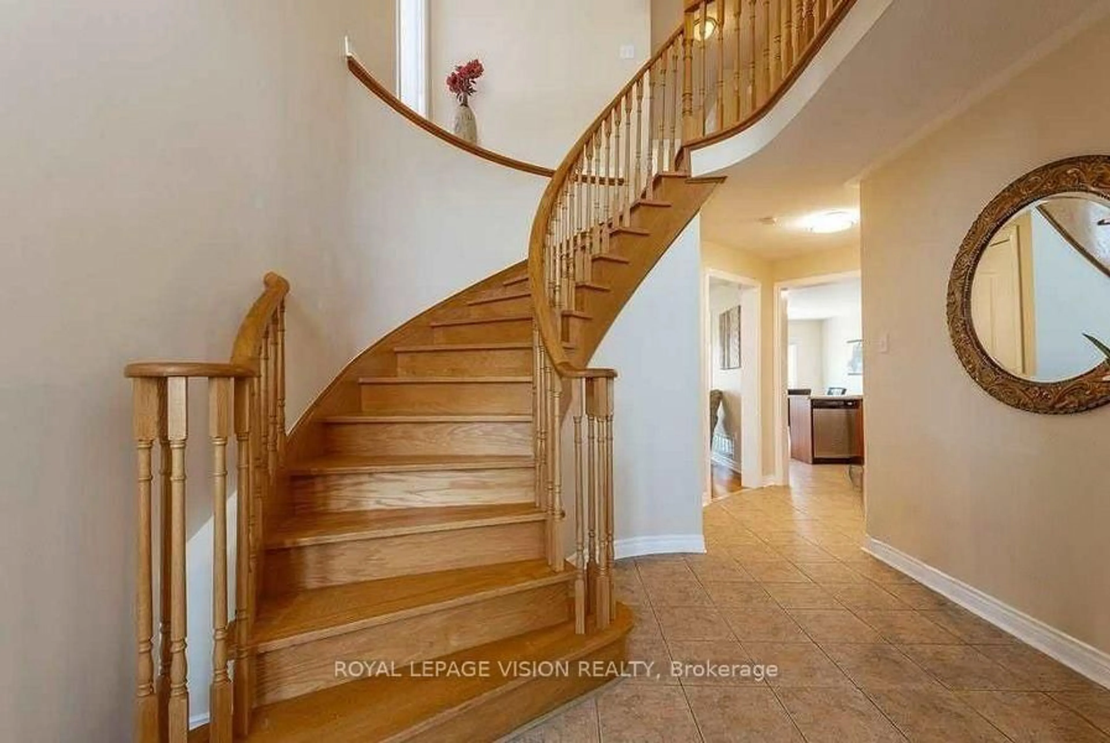 Stairs for 29 Tracey Crt, Whitby Ontario L1R 3R3
