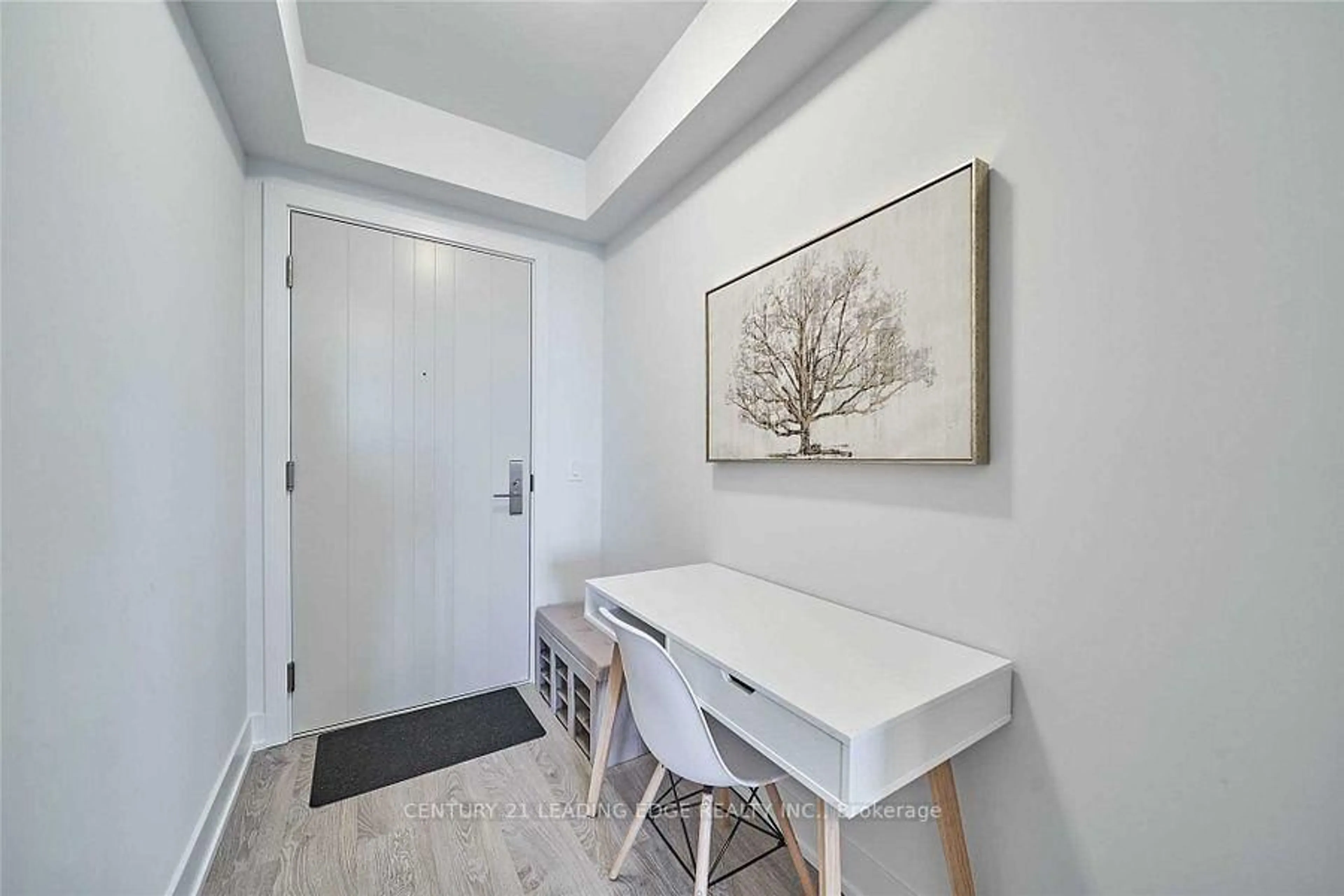 Indoor entryway for 2550 Simcoe St #1403, Oshawa Ontario L1L 0R5