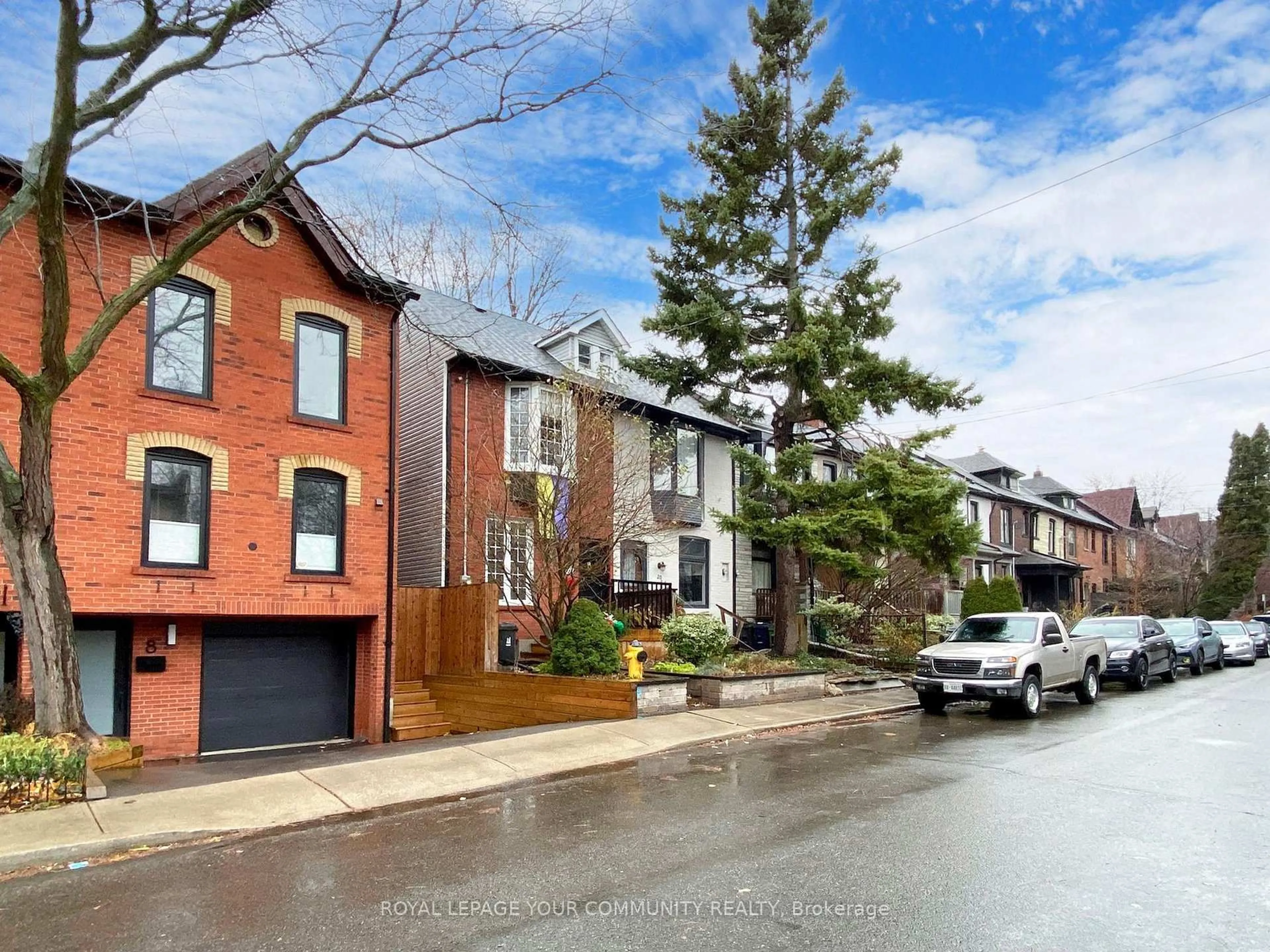 Home with brick exterior material, street for 8 West Ave, Toronto Ontario M4M 2L8