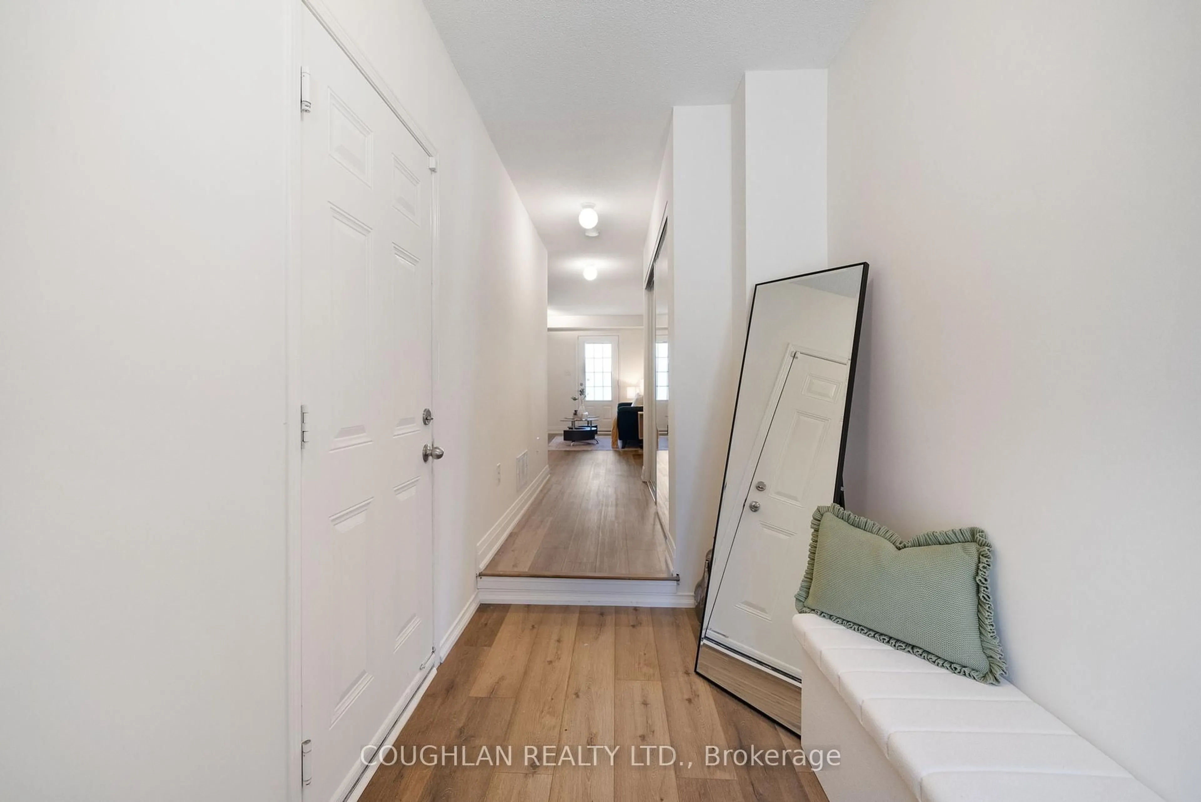 Indoor entryway for 541 Rossland Rd, Ajax Ontario L1Z 0K7