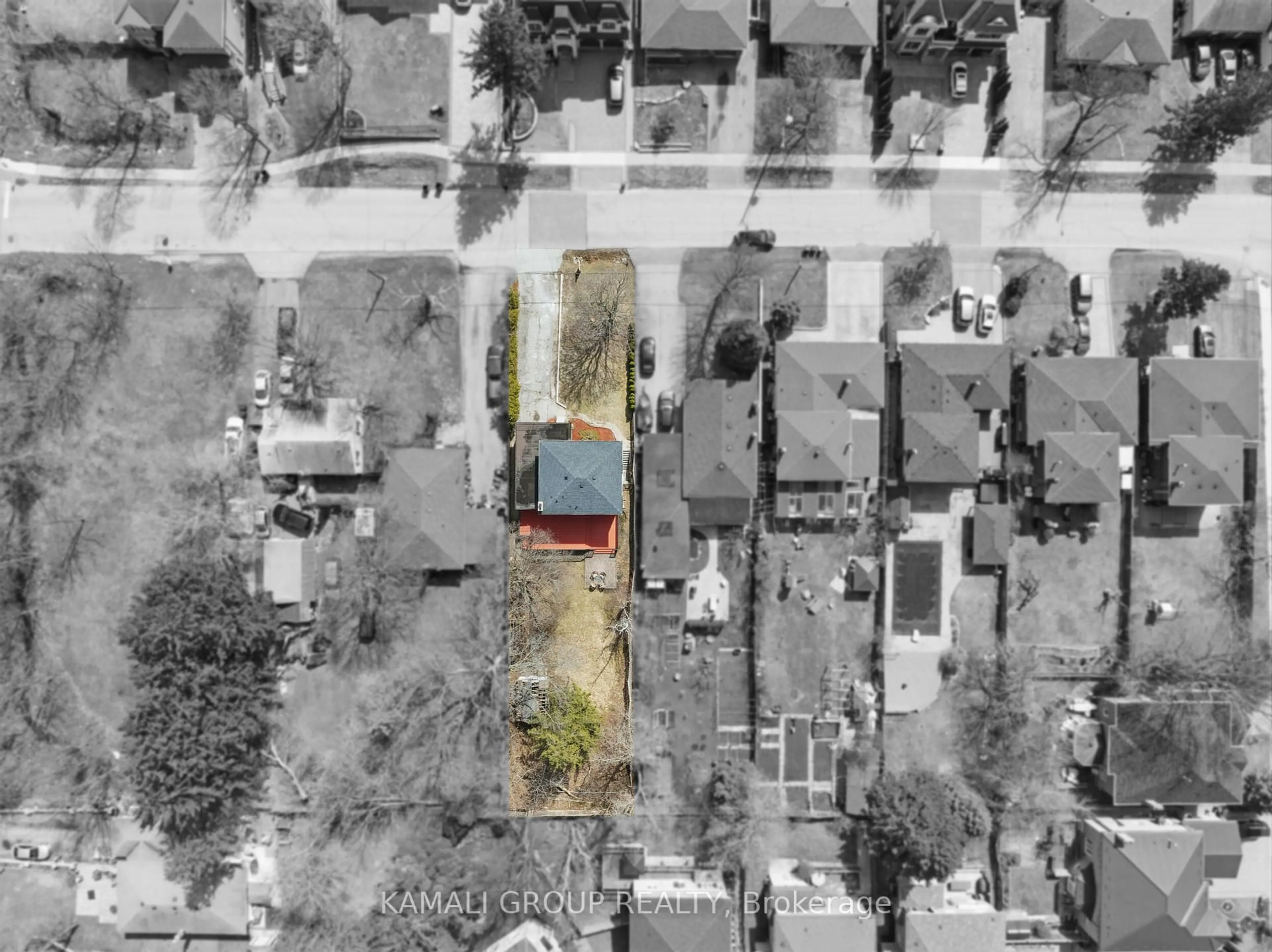 A pic from outside/outdoor area/front of a property/back of a property/a pic from drone, street for 90 Euclid Ave, Toronto Ontario M1C 1J9