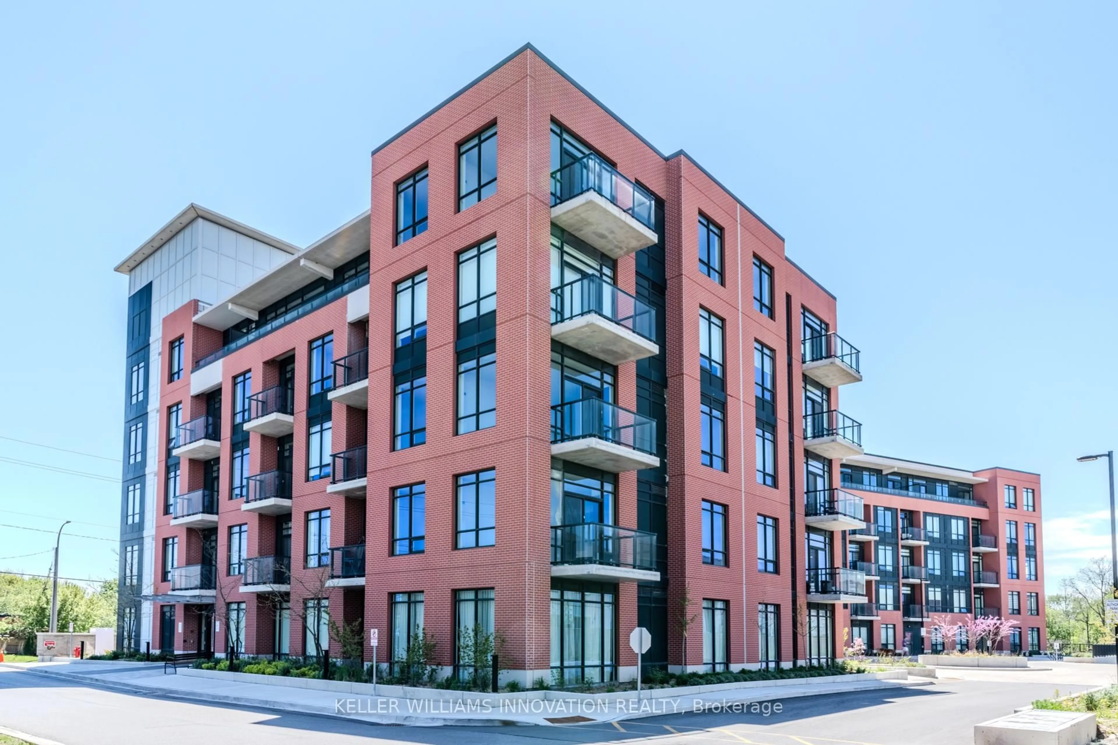 Home with brick exterior material, building for 1010 Dundas St #311, Whitby Ontario L1N 2K2