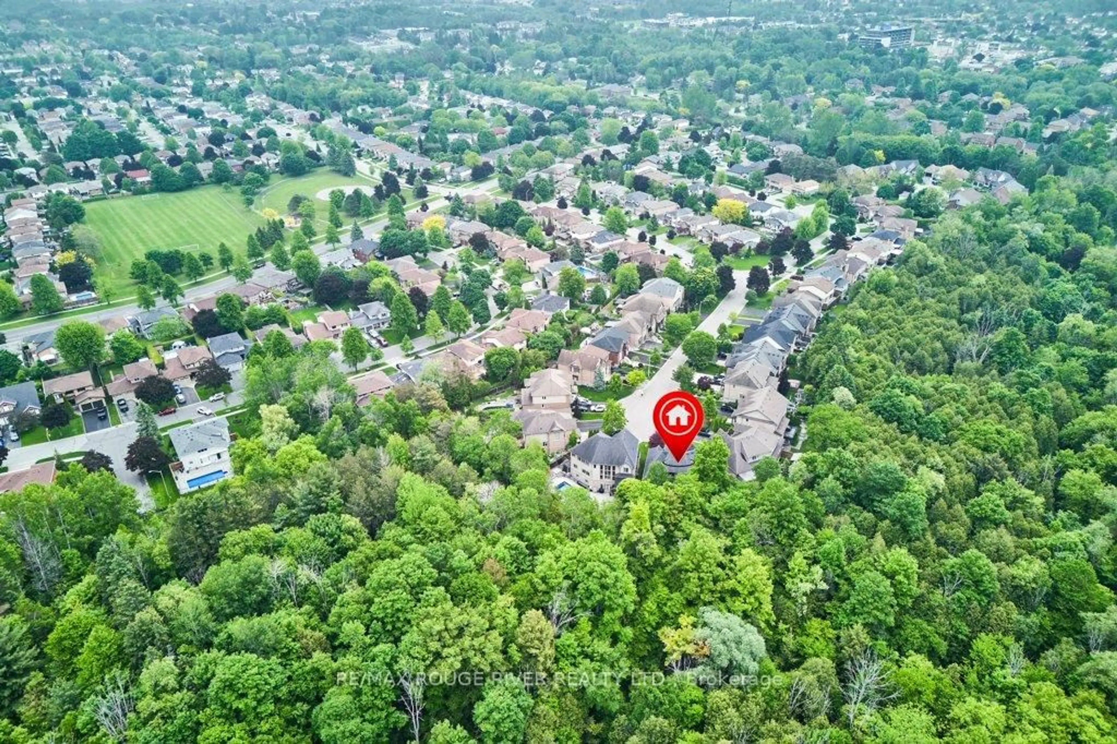 A pic from outside/outdoor area/front of a property/back of a property/a pic from drone, forest/trees view for 85 Mclellan Crt, Clarington Ontario L1E 1Z9