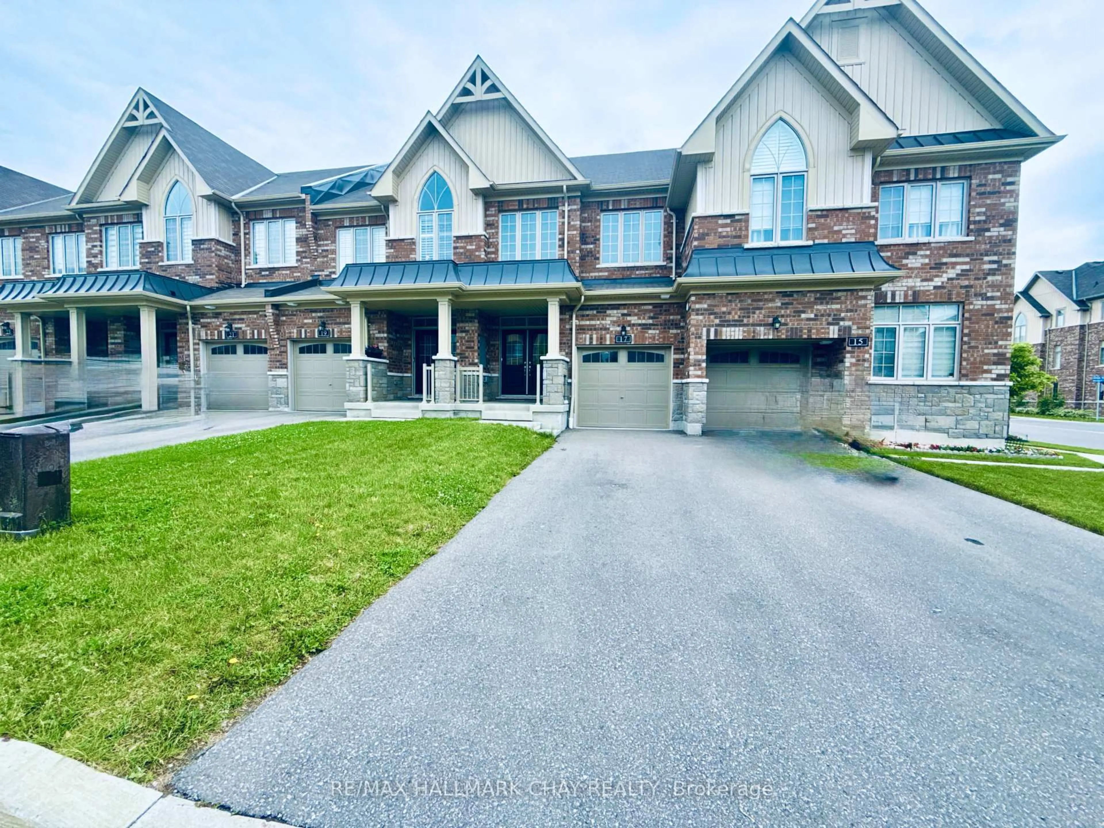 Unknown for 17 Sutcliffe Dr, Whitby Ontario L1R 0R2