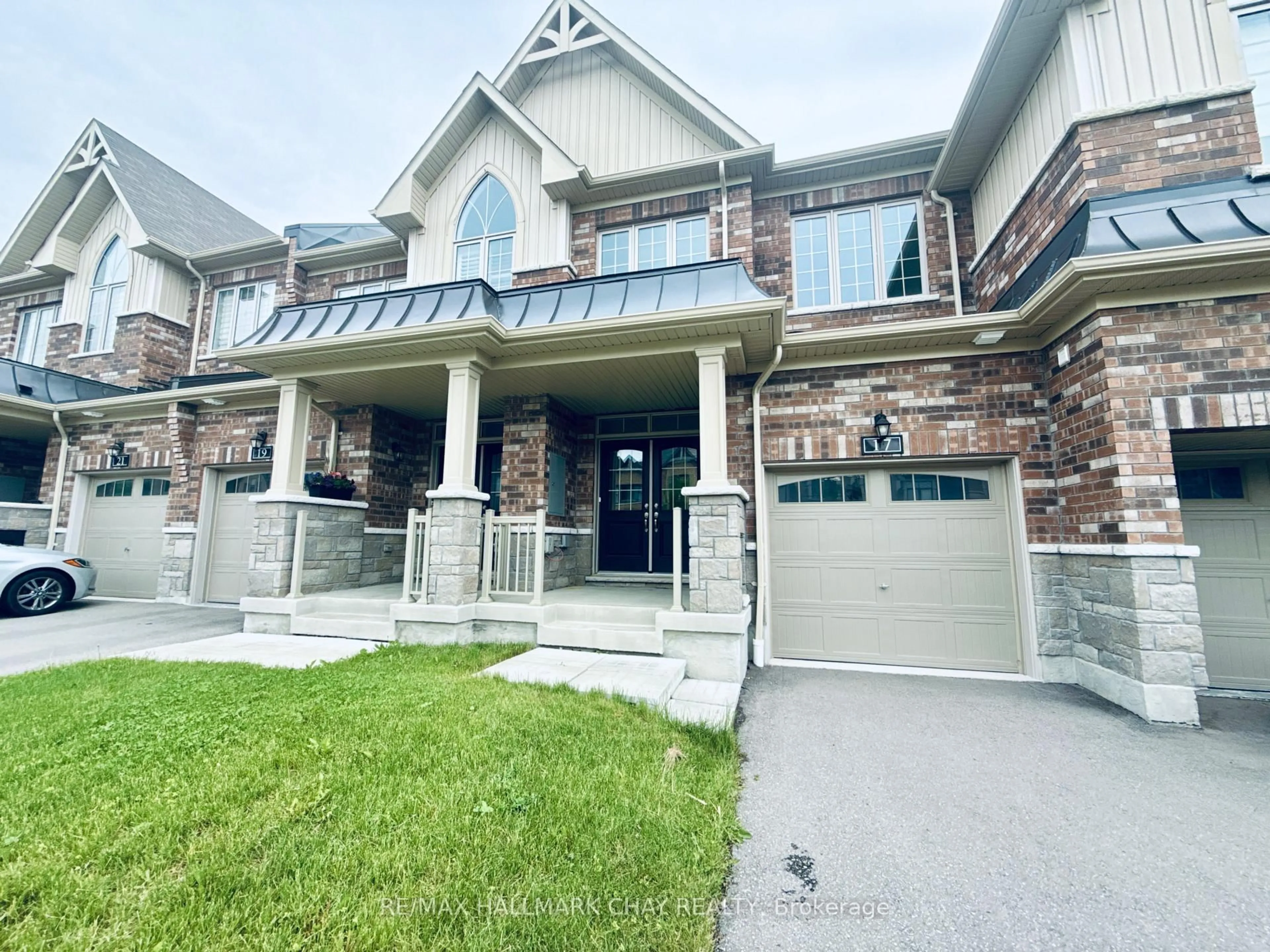 Home with brick exterior material, street for 17 Sutcliffe Dr, Whitby Ontario L1R 0R2