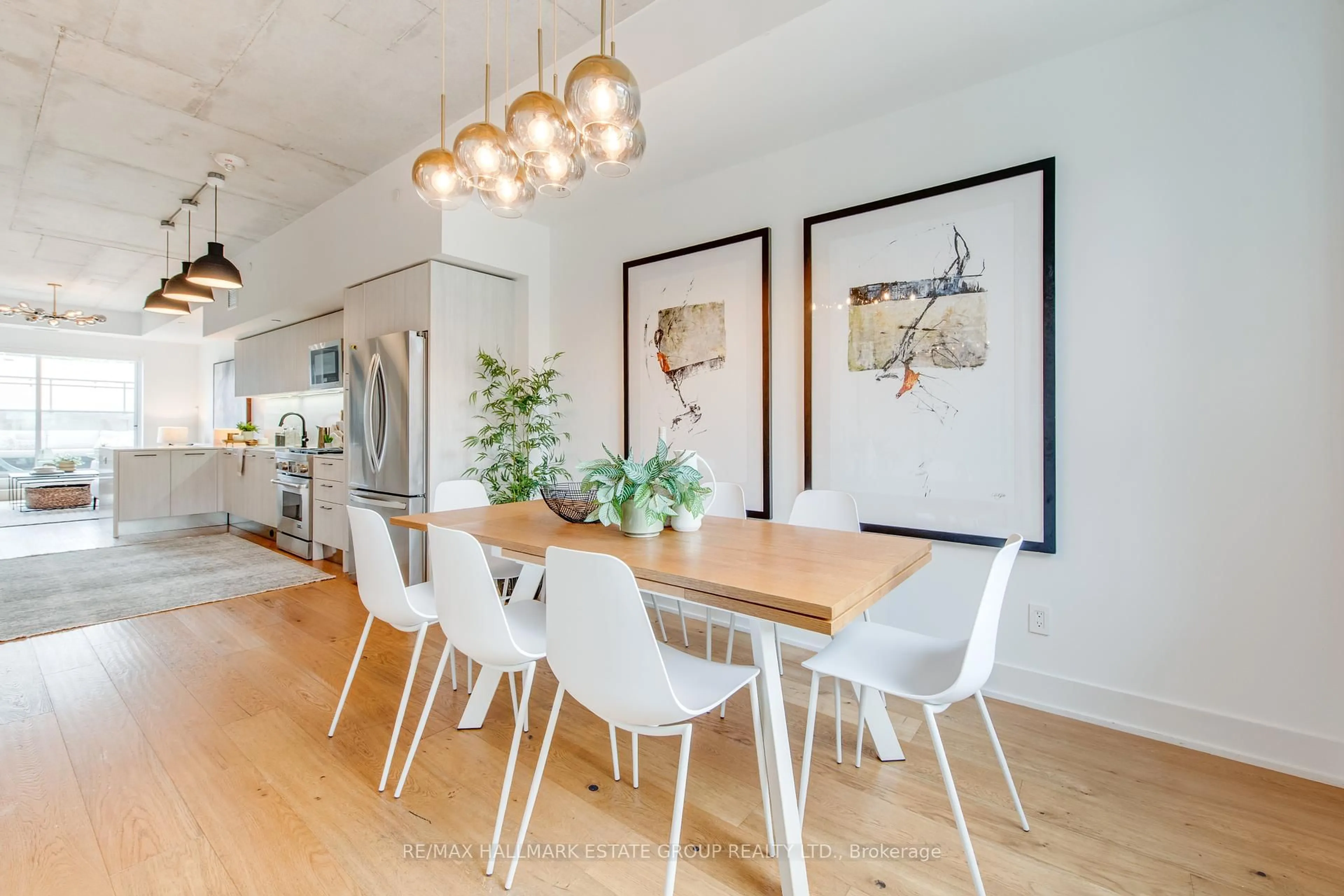 Dining room, wood/laminate floor for 673 Kingston Rd, Toronto Ontario M4E 1R6