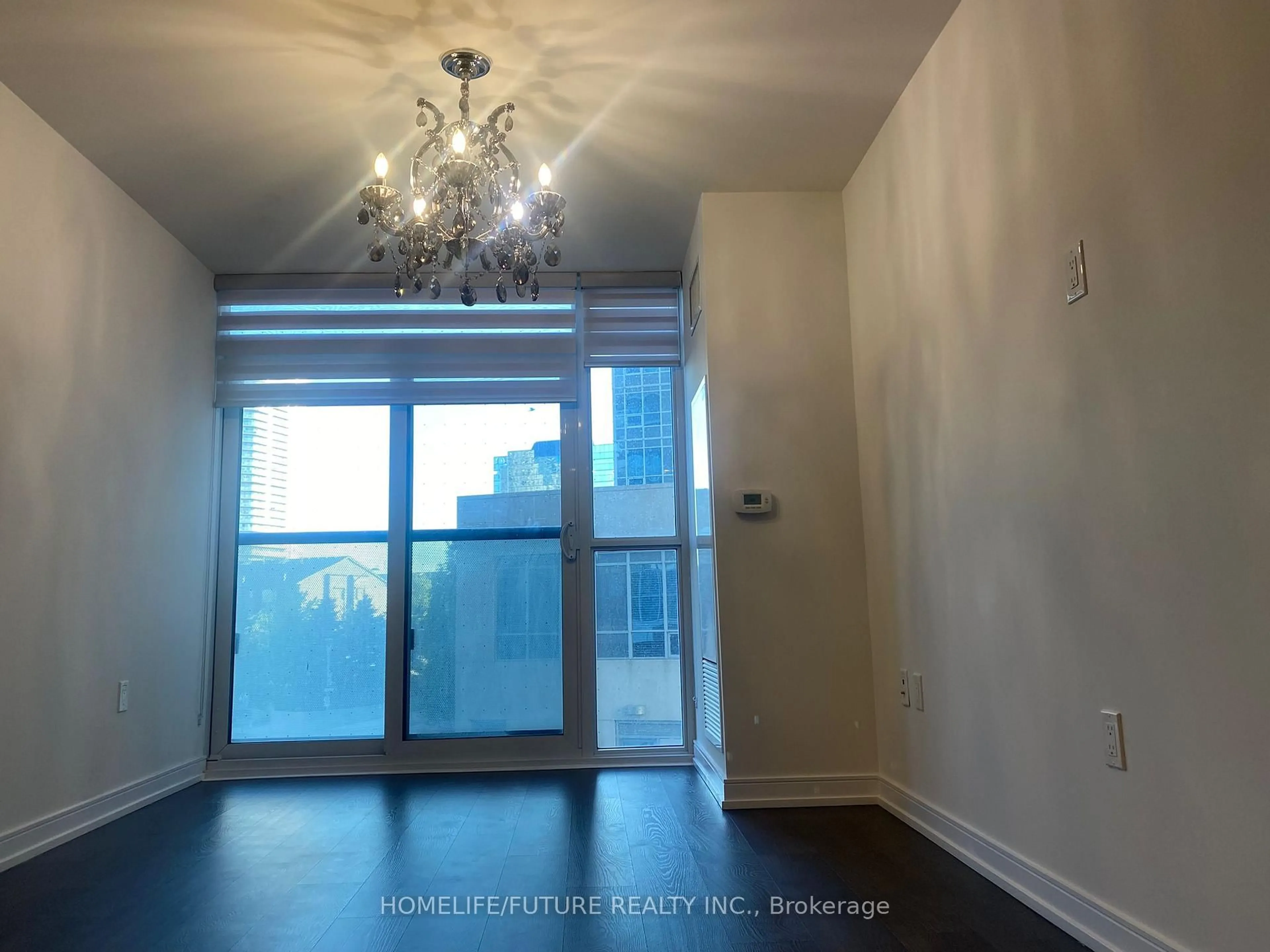 A pic of a room for 225 Village Green Sq #204, Toronto Ontario M1S 0N4