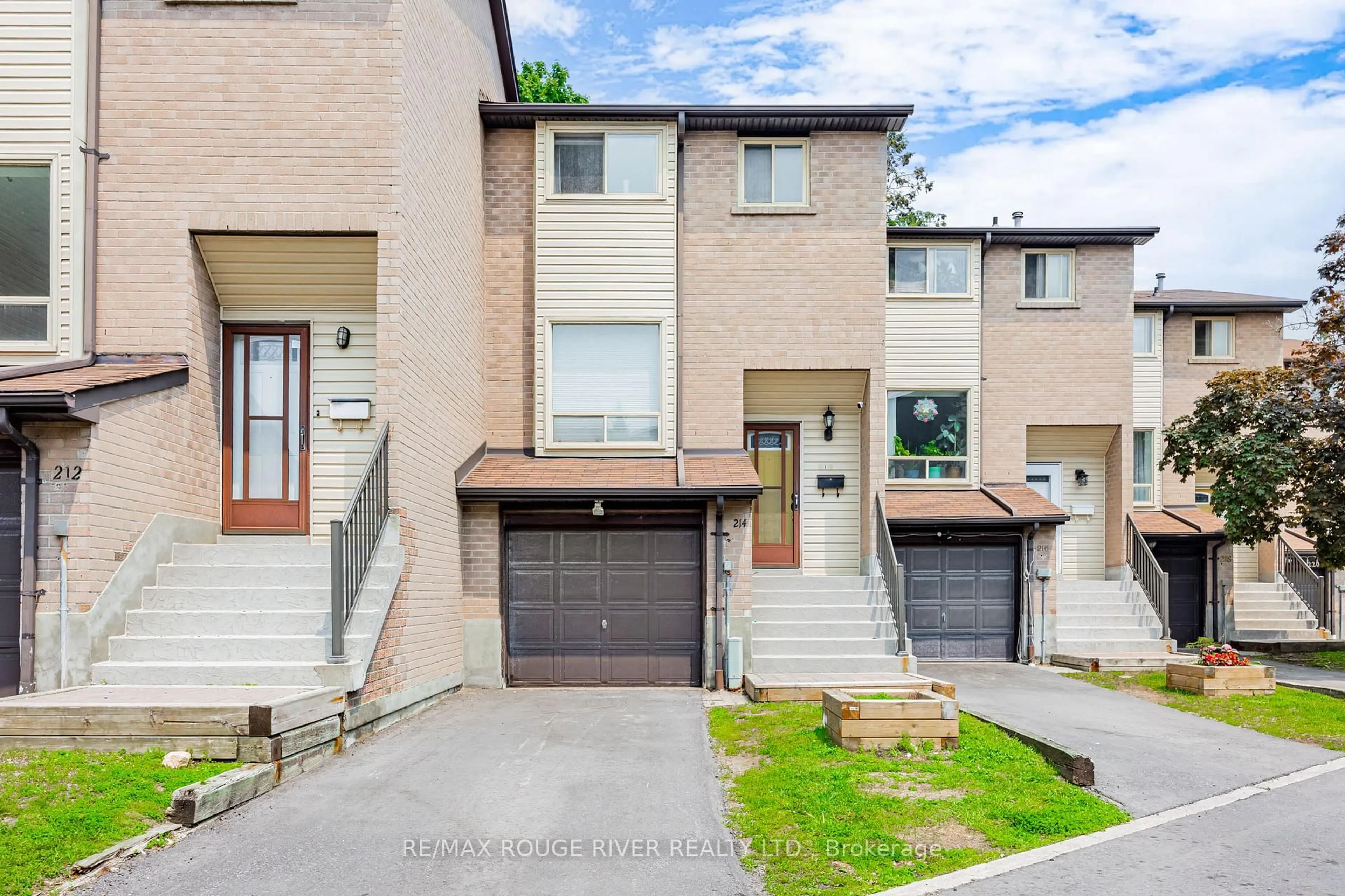 Unknown for 55 Collinsgrove Rd #214, Toronto Ontario M1E 4Z2