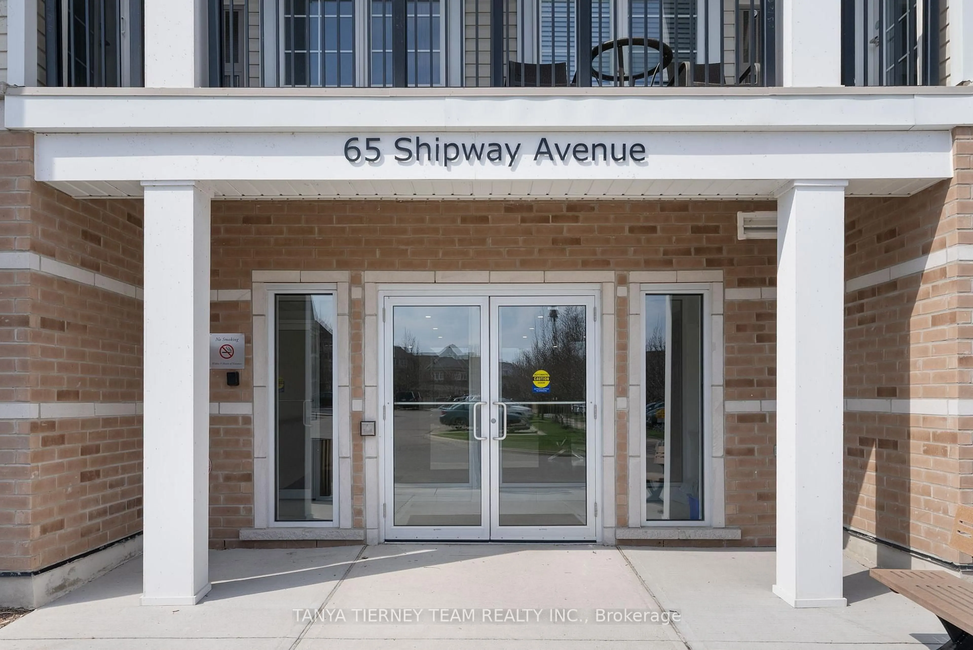 Indoor entryway for 65 Shipway Ave #114, Clarington Ontario L1B 0B7