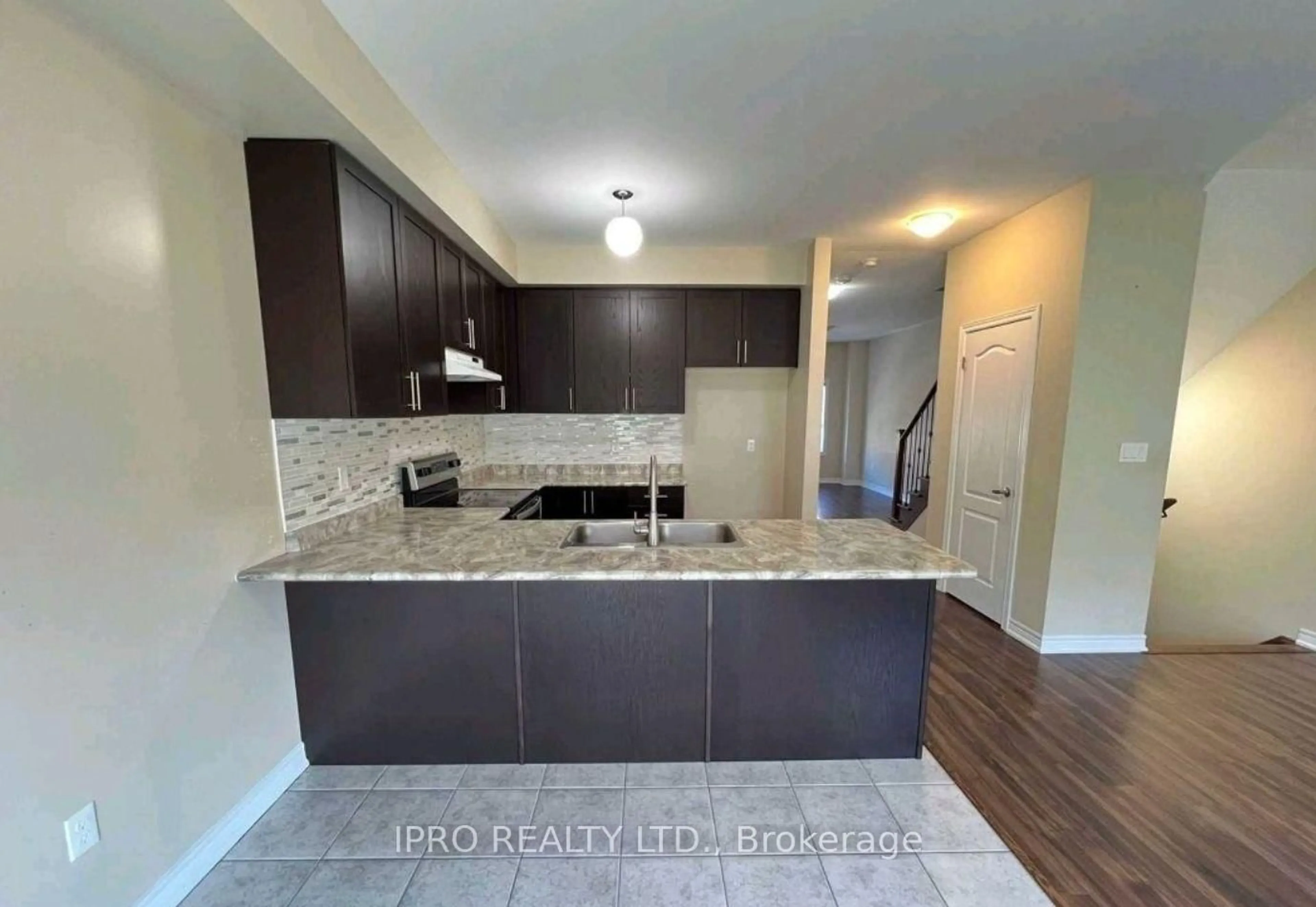 Open concept kitchen, unknown for 4 Waterstone Way, Whitby Ontario L1N 5Z7