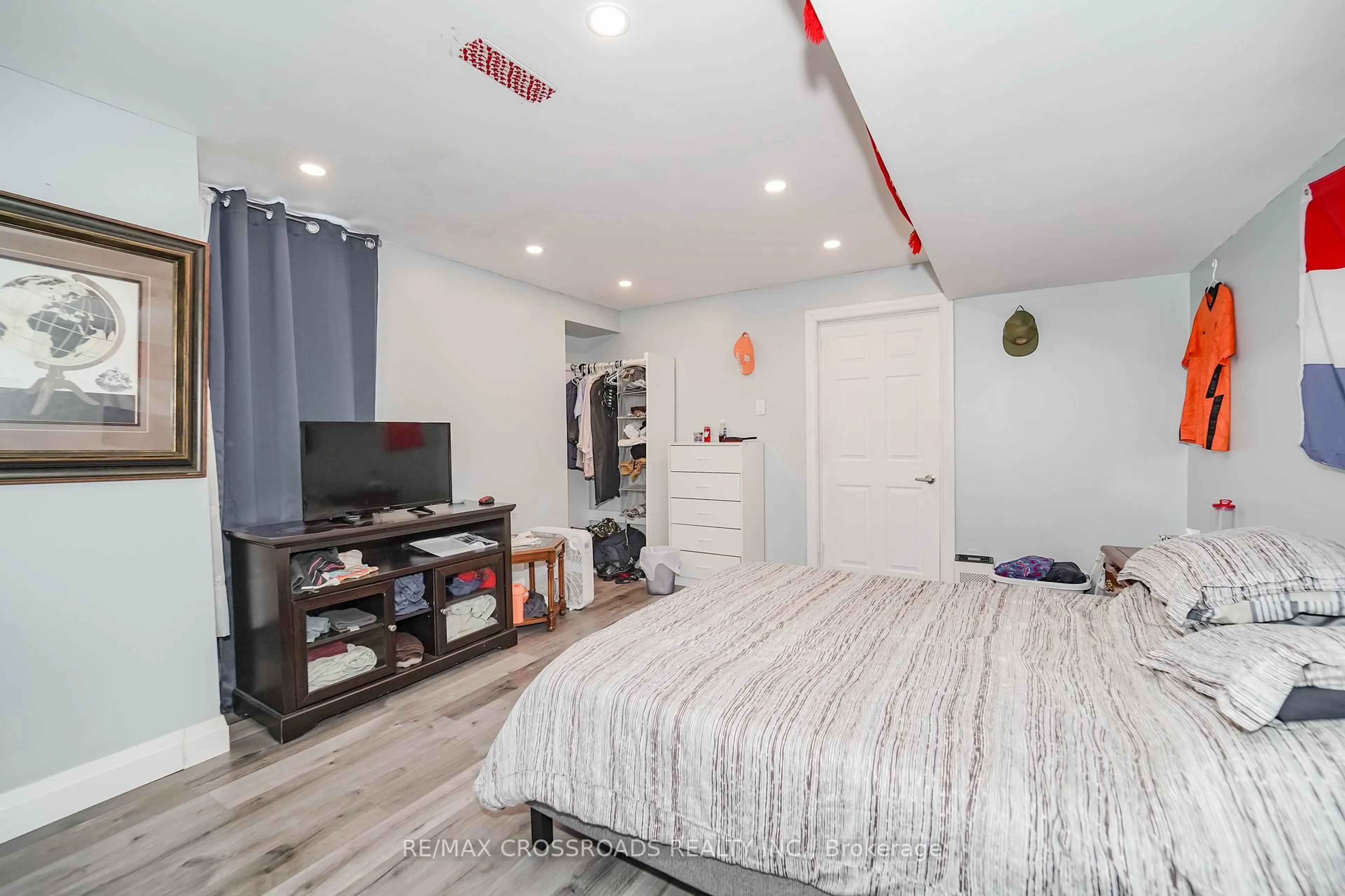 A pic of a room for 1383 Langley Circ, Oshawa Ontario L1K 0E2