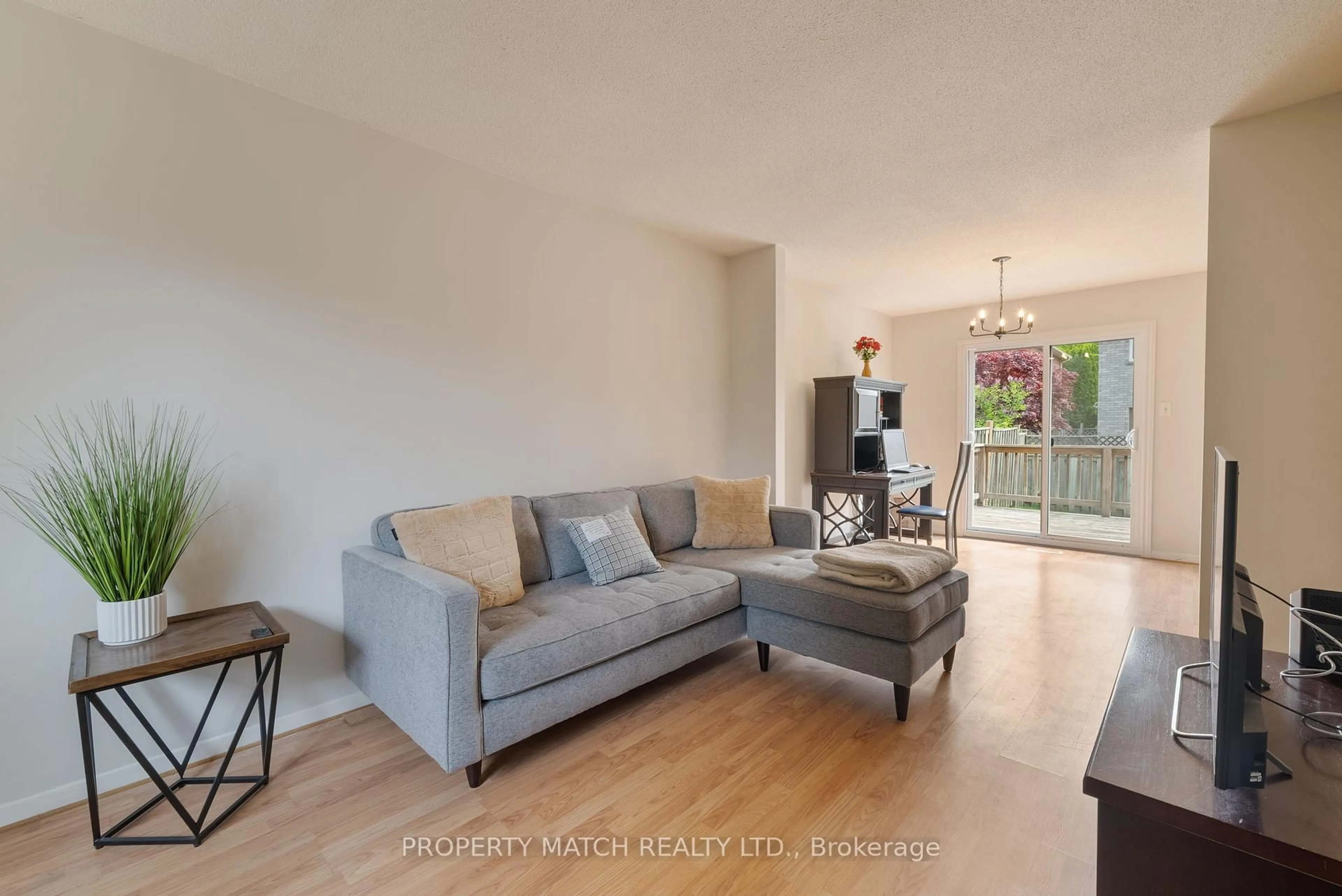 Living room with furniture, unknown for 9 Dodsworth Dr, Ajax Ontario L1T 1X9