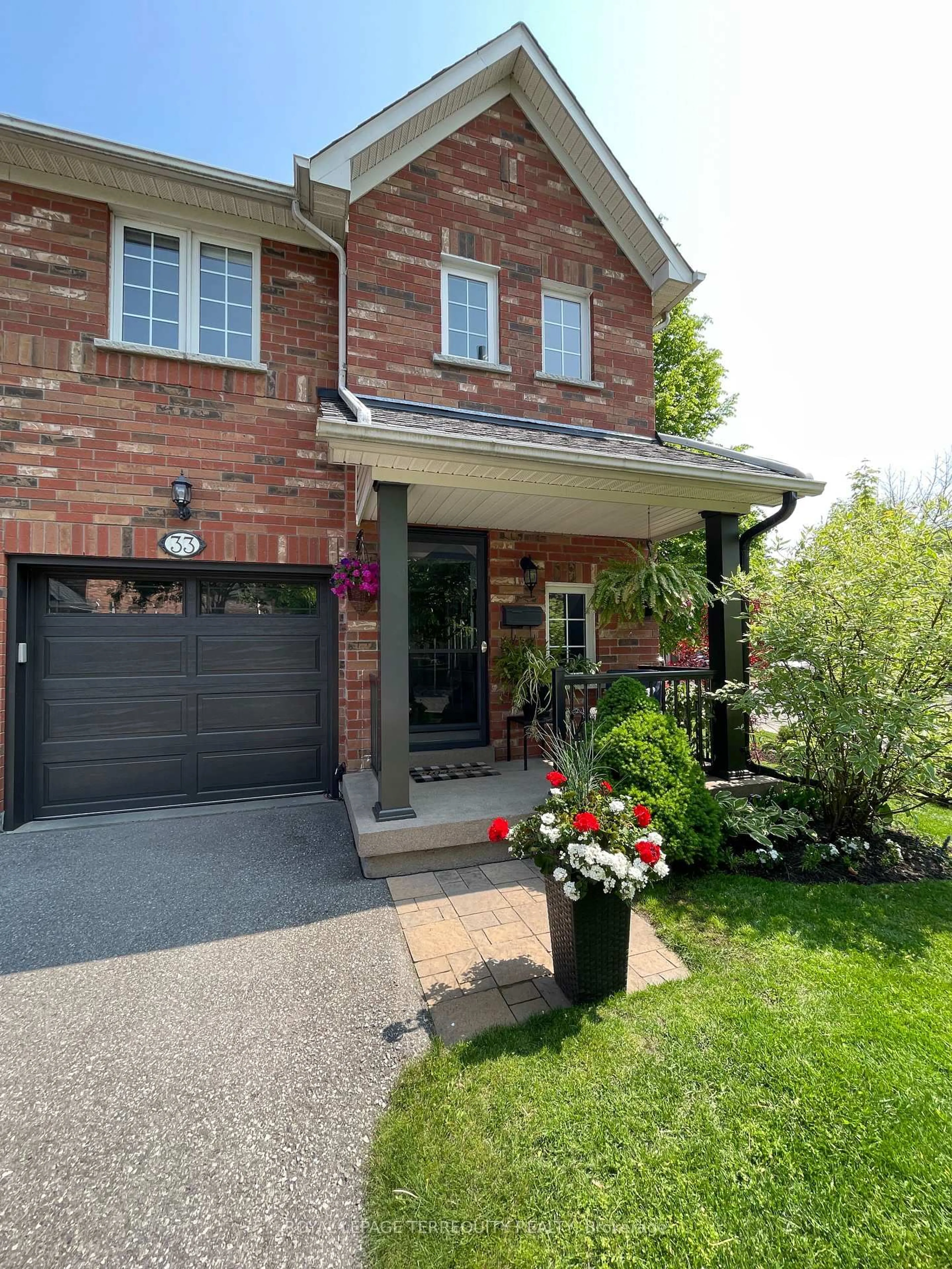 Home with brick exterior material, street for 33 Frank Faubert Dr, Toronto Ontario M1C 5H8