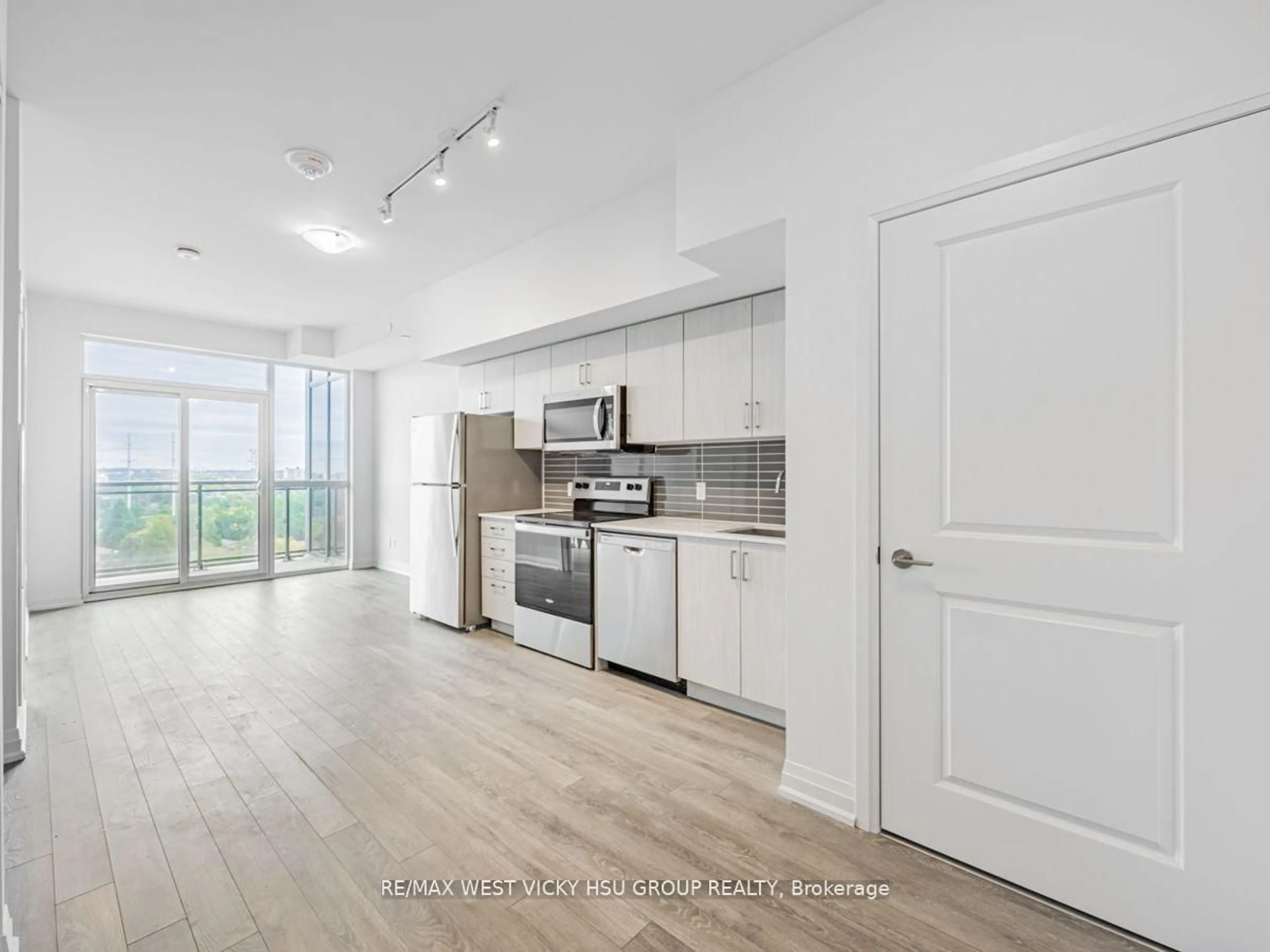 Open concept kitchen, unknown for 10 Meadowglen Pl #1008, Toronto Ontario M1G 0A9