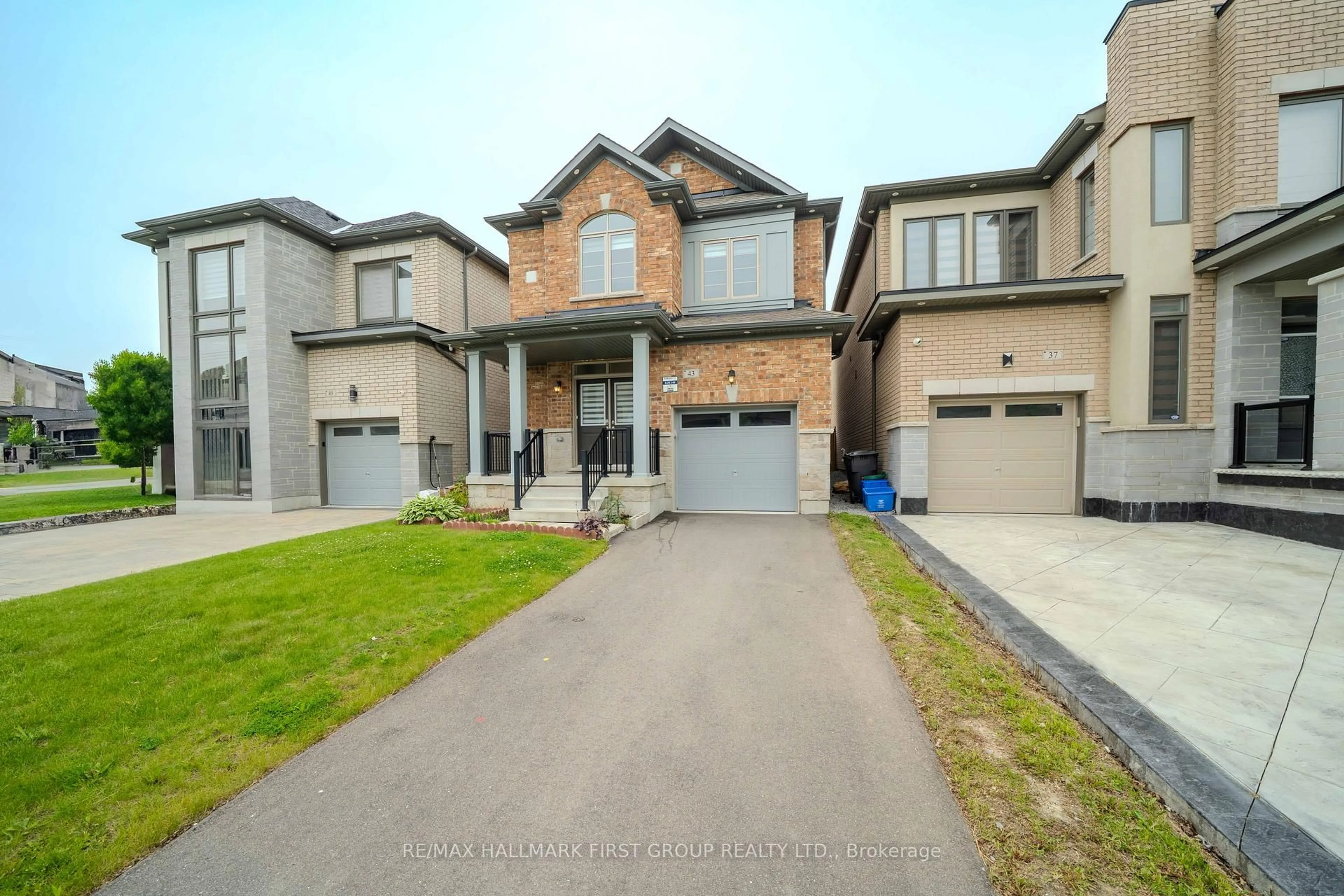 Home with brick exterior material, street for 43 Hahn St, Whitby Ontario L1P 0G9