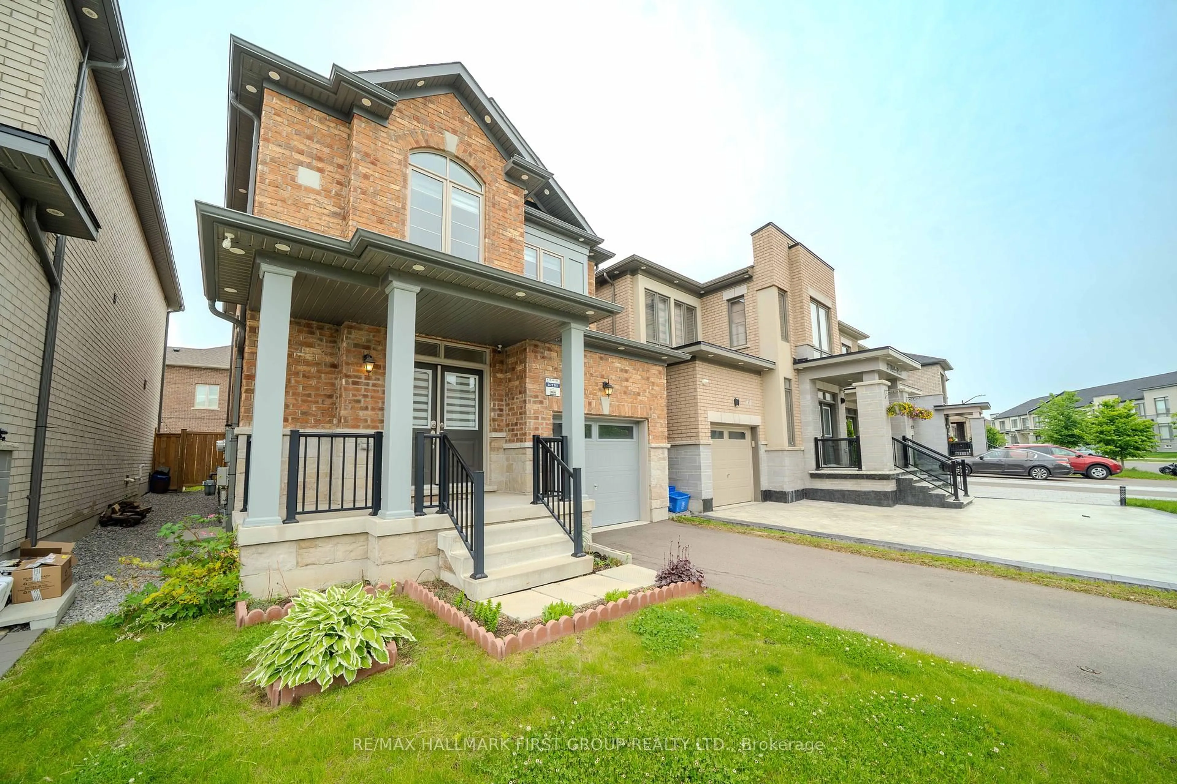 Home with brick exterior material, street for 43 Hahn St, Whitby Ontario L1P 0G9