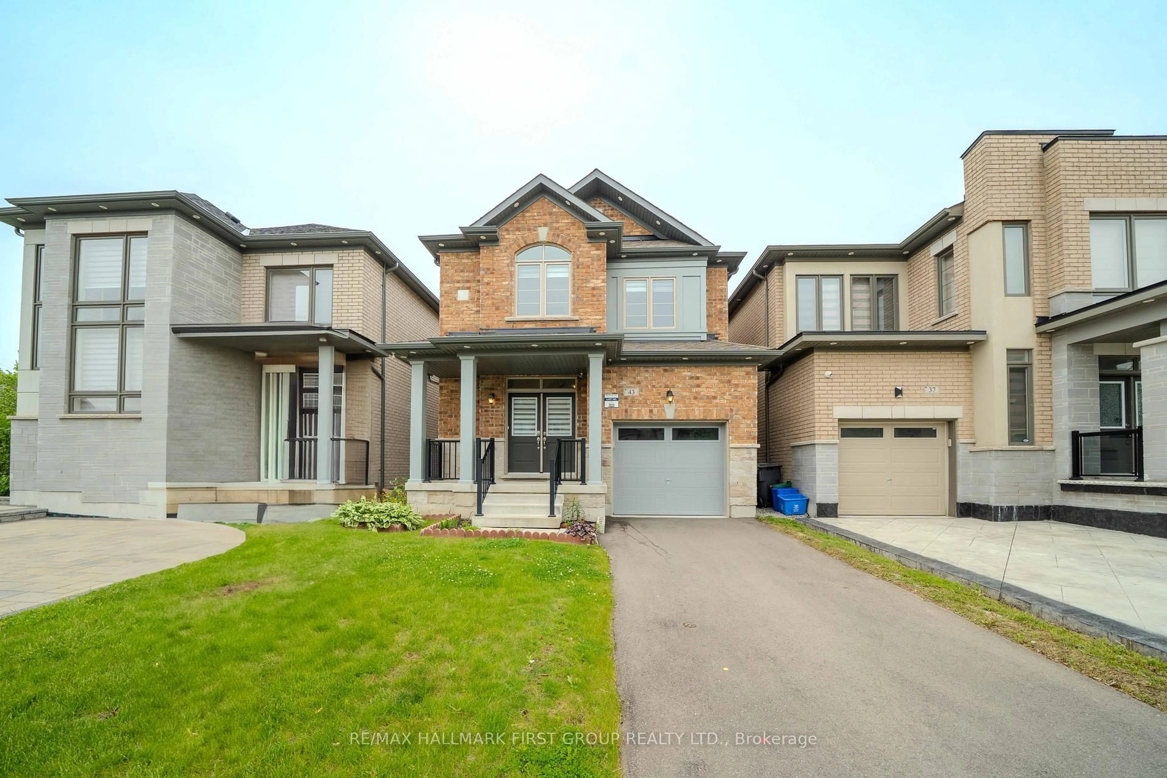Home with brick exterior material, street for 43 Hahn St, Whitby Ontario L1P 0G9