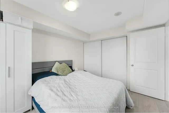 Additional image 8 of 8 Rosebank Dr Unit 9C