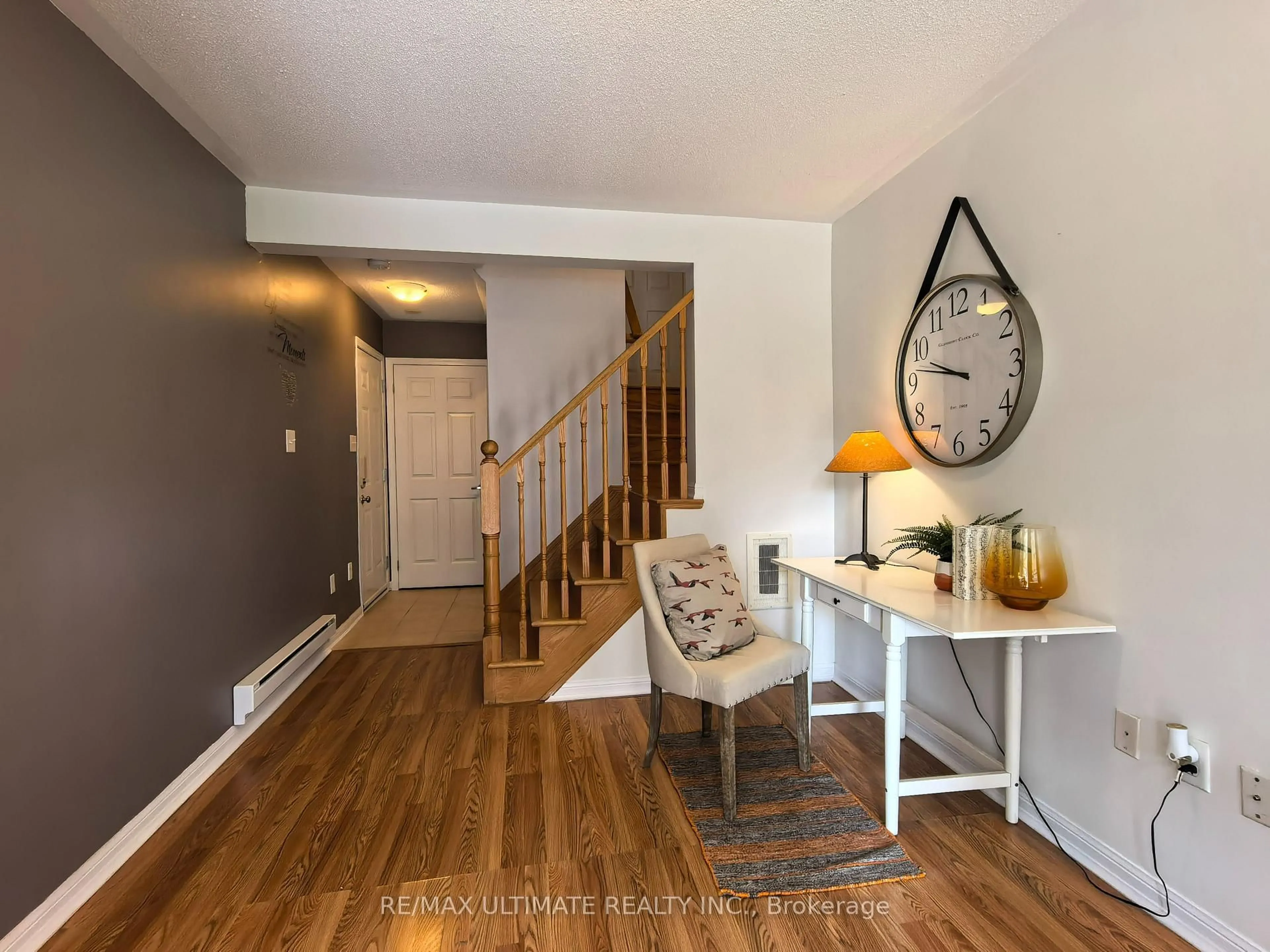 Indoor entryway for 79 Mendelssohn St, Toronto Ontario M1L 0B8