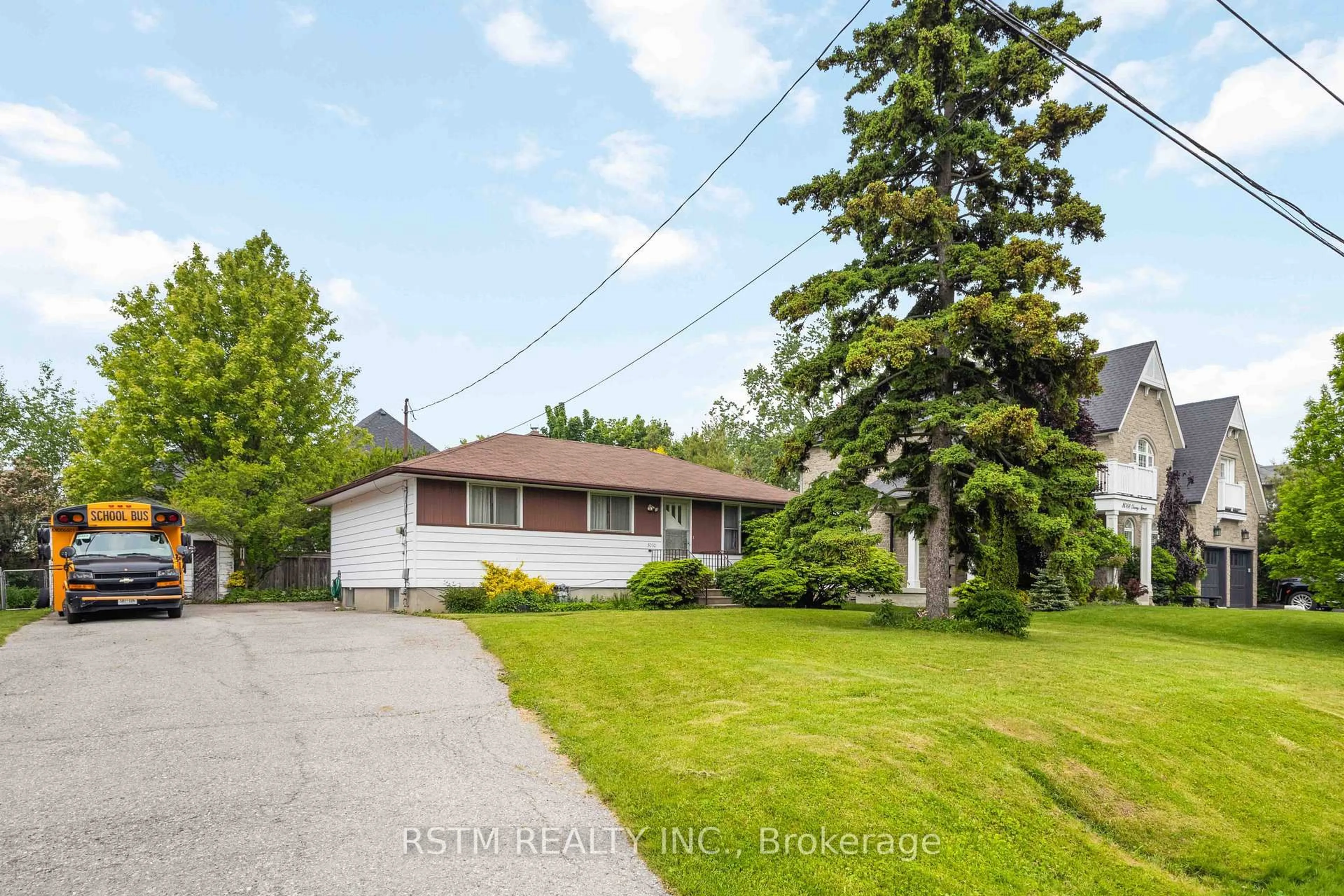 A pic from outside/outdoor area/front of a property/back of a property/a pic from drone, street for 3050 Ebony St, Ajax Ontario L1S 1B9