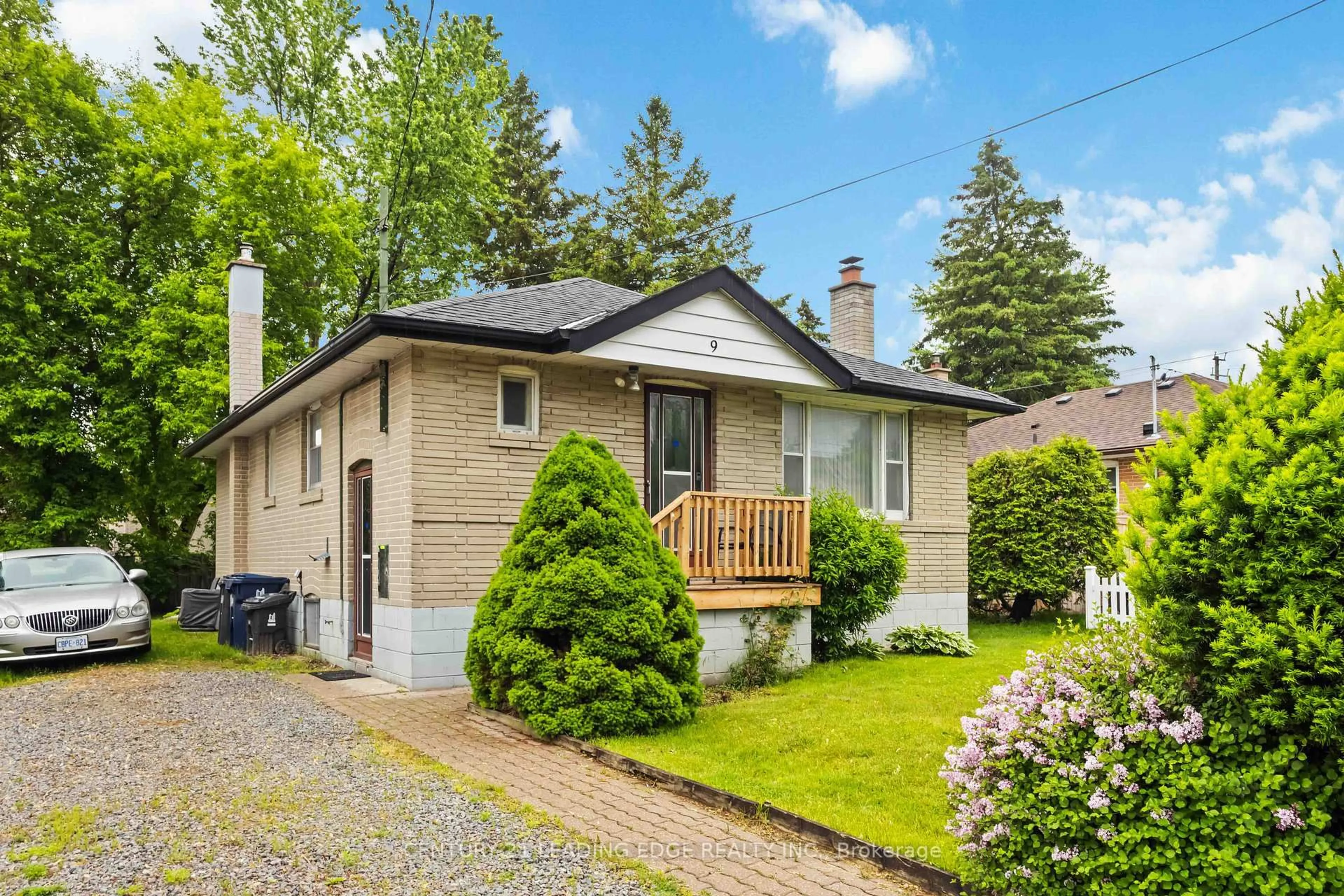 Home with vinyl exterior material, street for 9 EUCLID Ave, Toronto Ontario M1C 1J7
