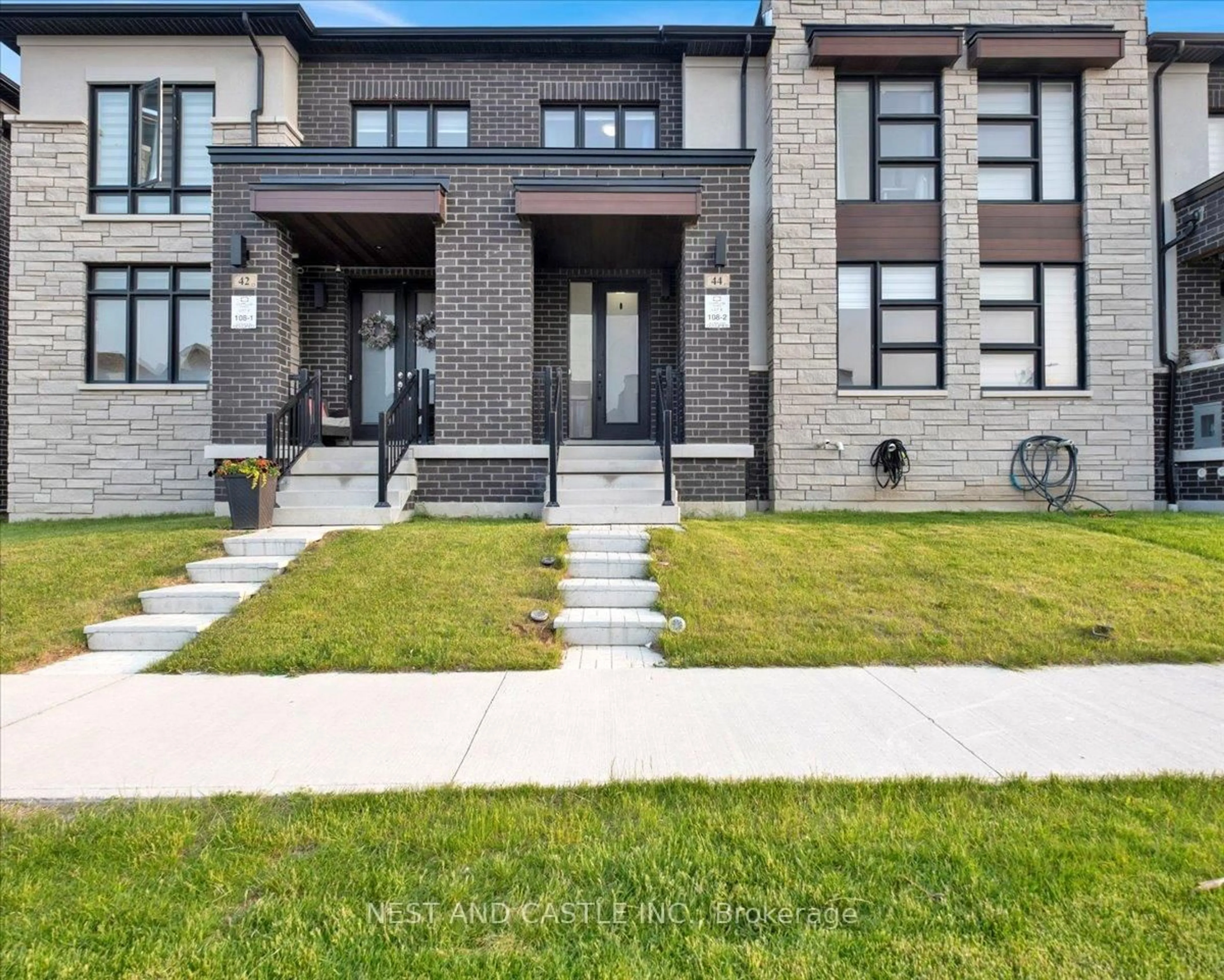 Home with brick exterior material, street for 44 O'Reilly St, Whitby Ontario L1P 0N7