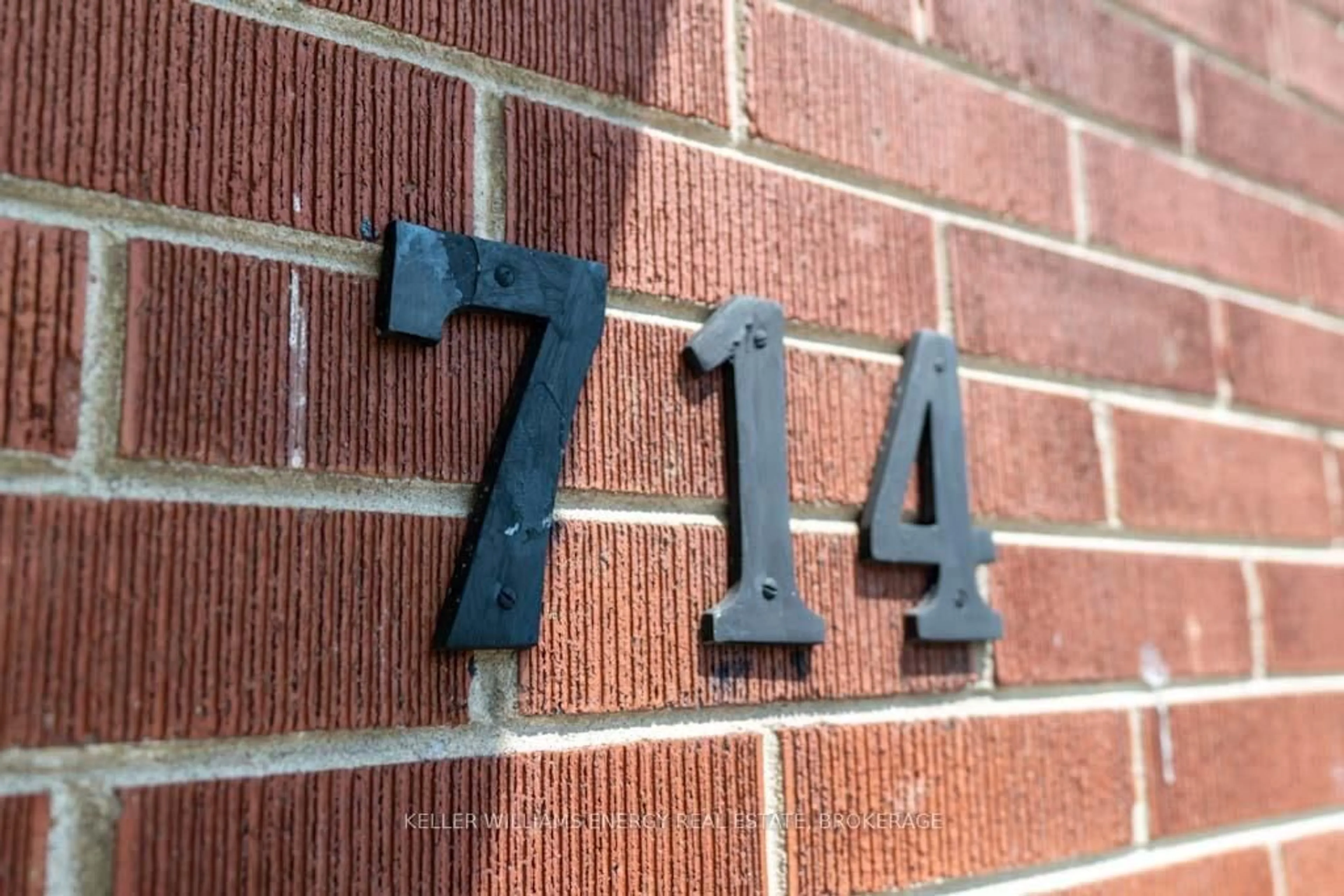 Home with brick exterior material, building for 714 Dunlop St, Whitby Ontario L1N 1V6