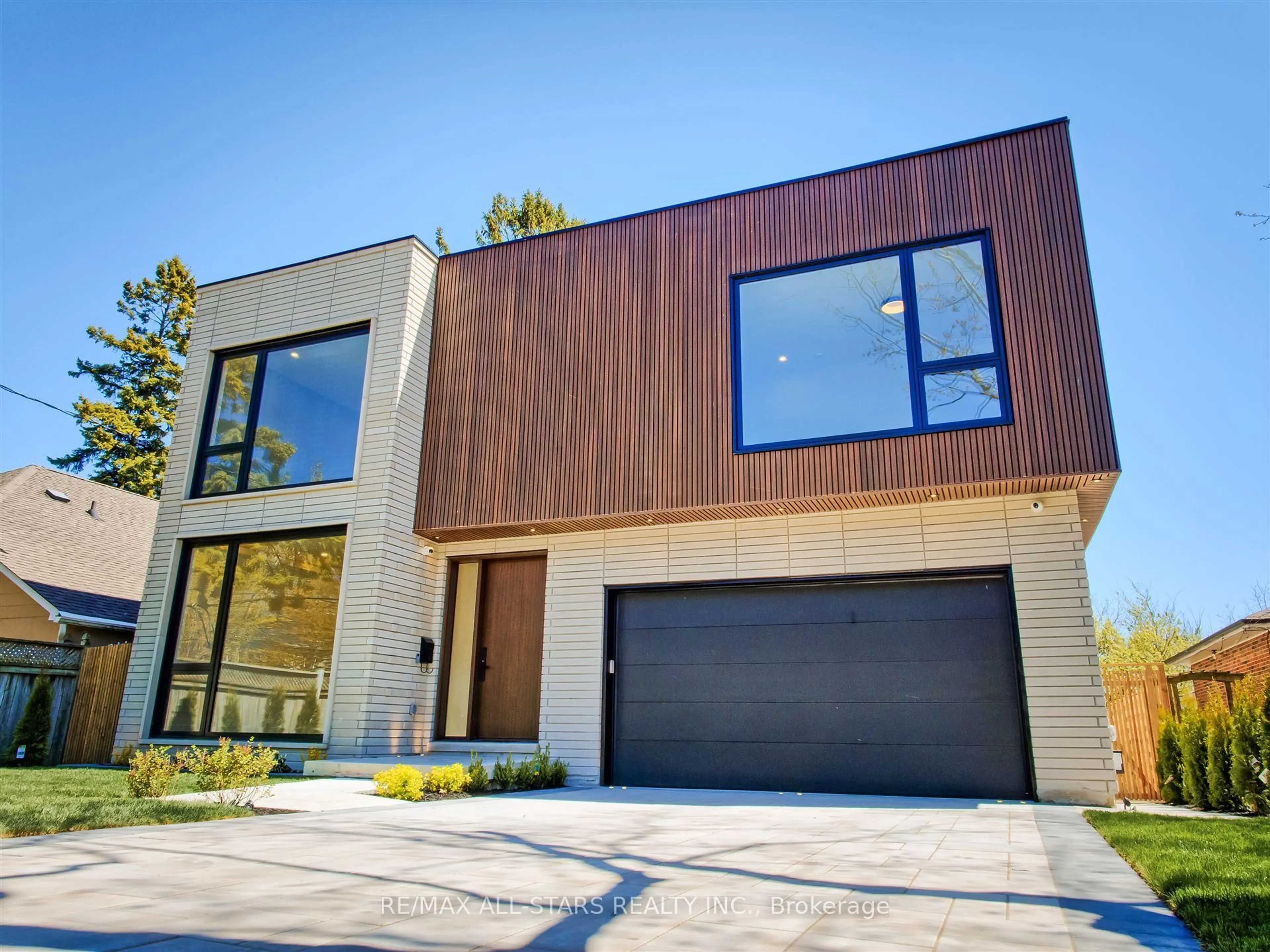 Home with brick exterior material, street for 29 Cliffcrest Dr, Toronto Ontario M1M 2K1