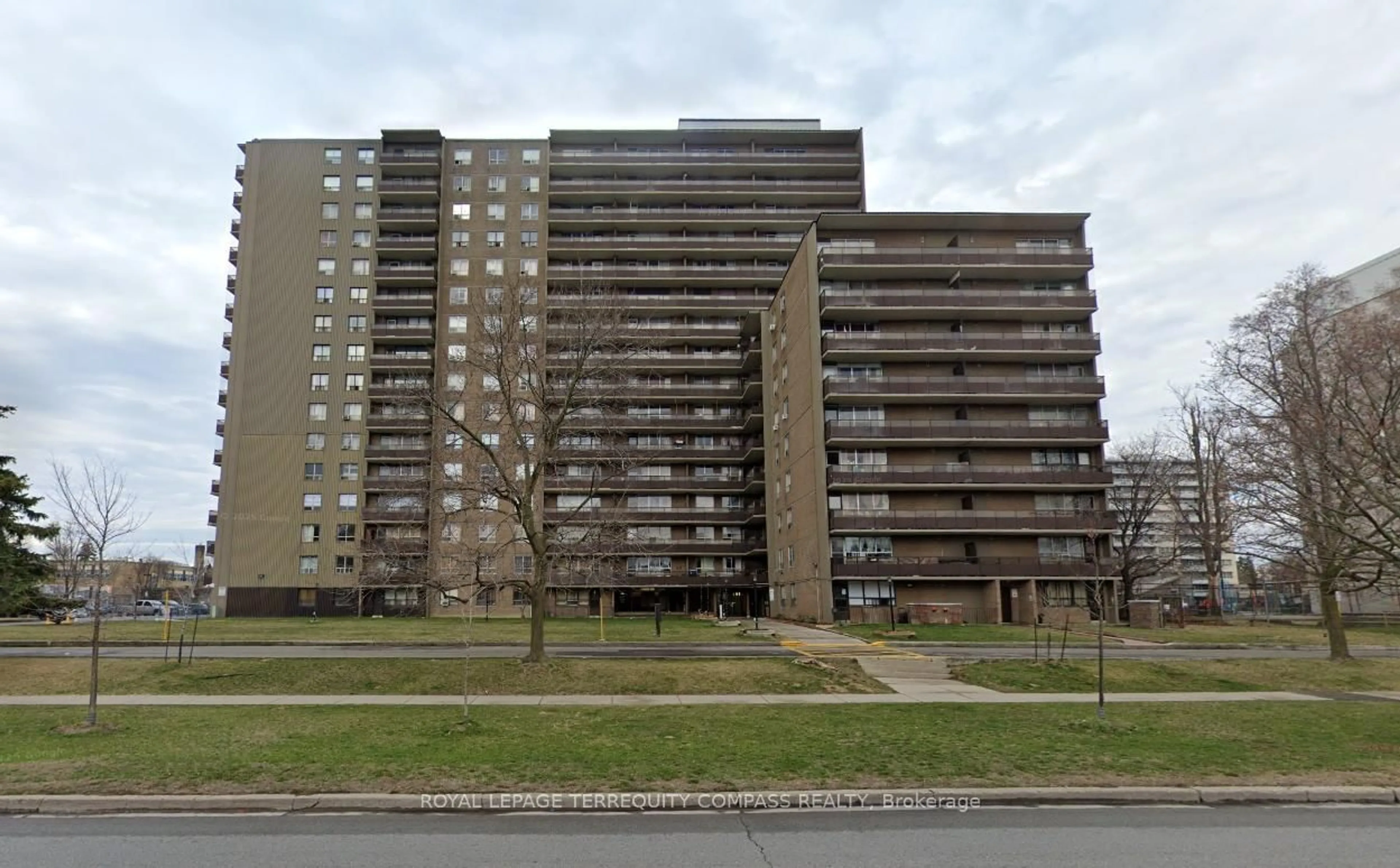 Unknown for 180 Markham Rd #811, Toronto Ontario M1M 2Z9