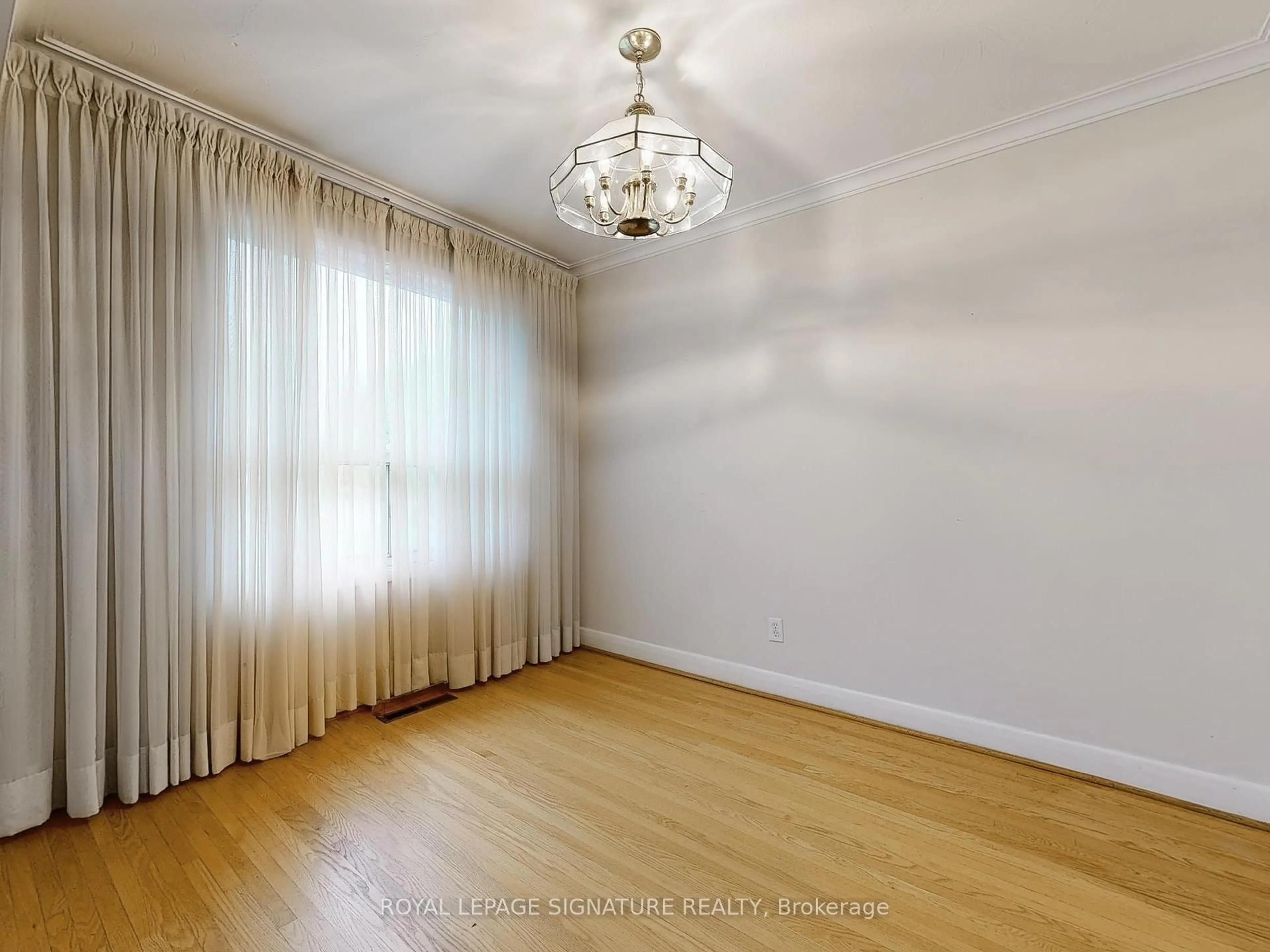 A pic of a room for 25 Mackinac Cres, Toronto Ontario M1J 1P8