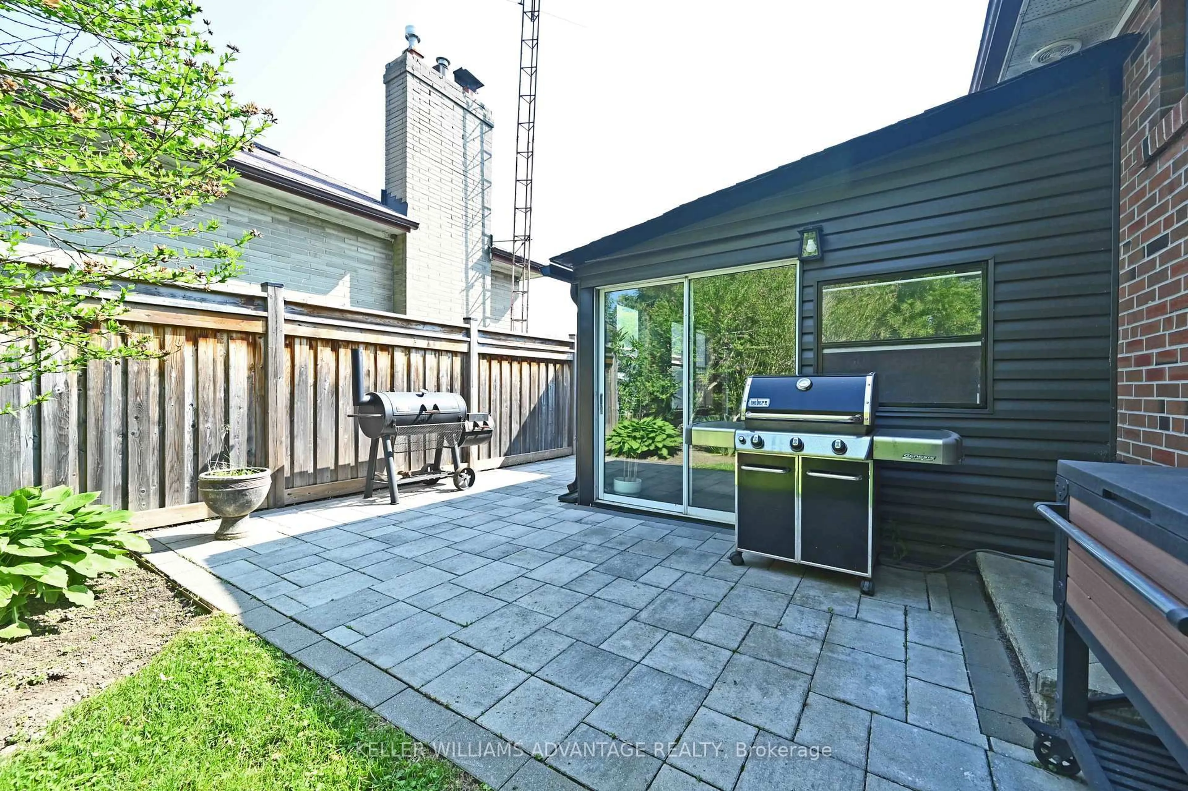 Patio, street for 8 Brumwell St, Toronto Ontario M1C 2K8