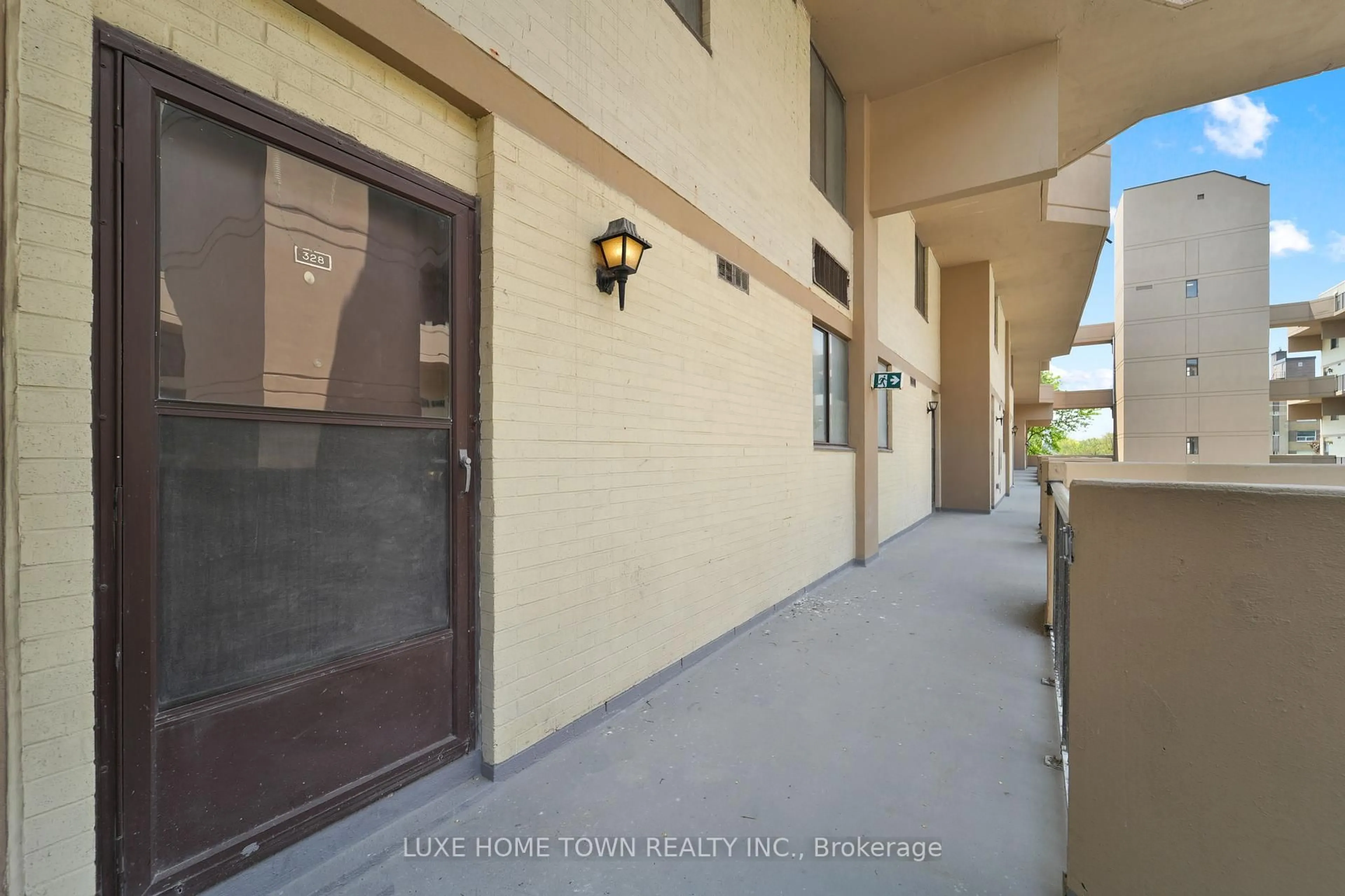 Unknown for 665 Kennedy Rd #328, Toronto Ontario M1K 5E2