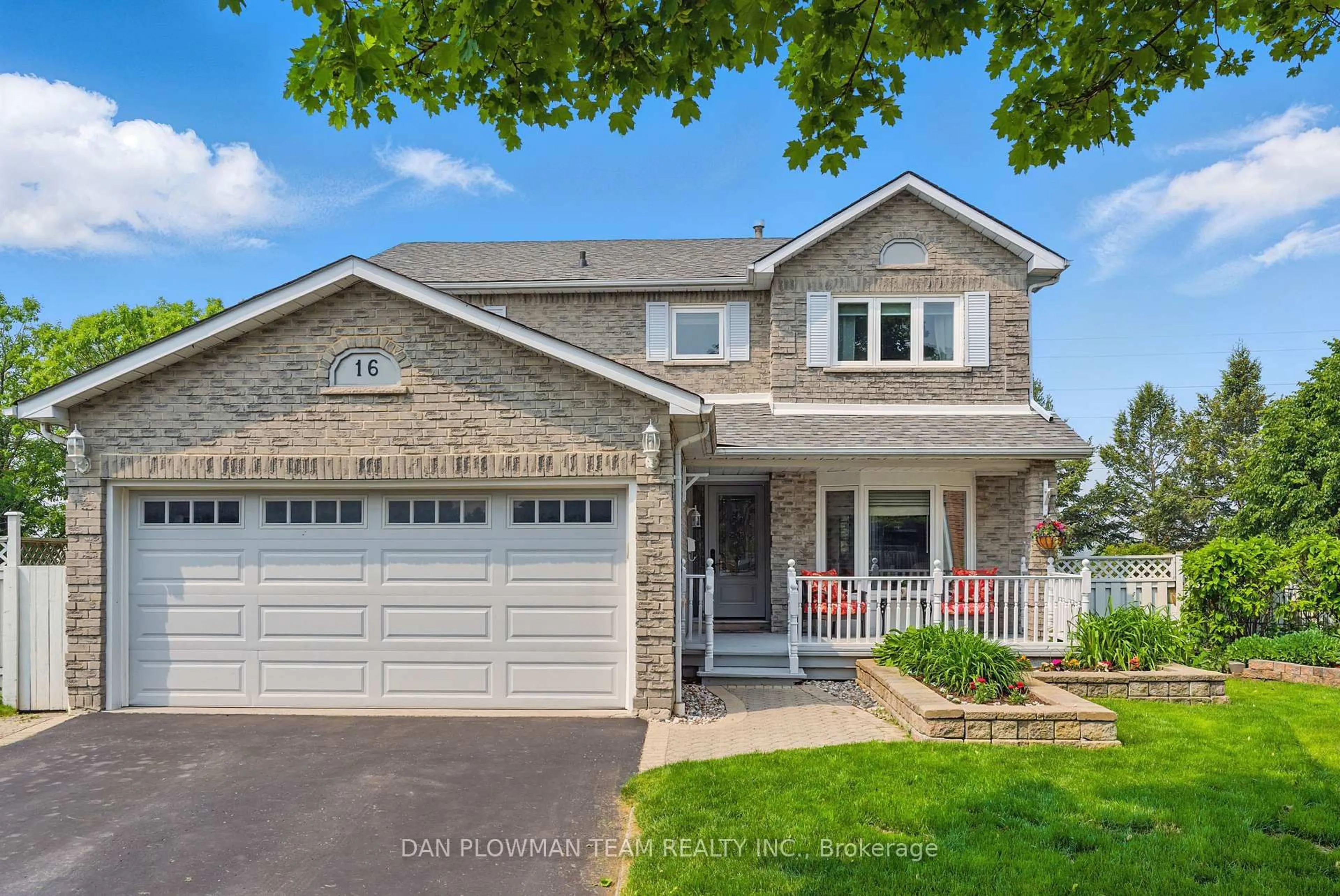 Home with brick exterior material, street for 16 Greenview Crt, Whitby Ontario L1N 8J1