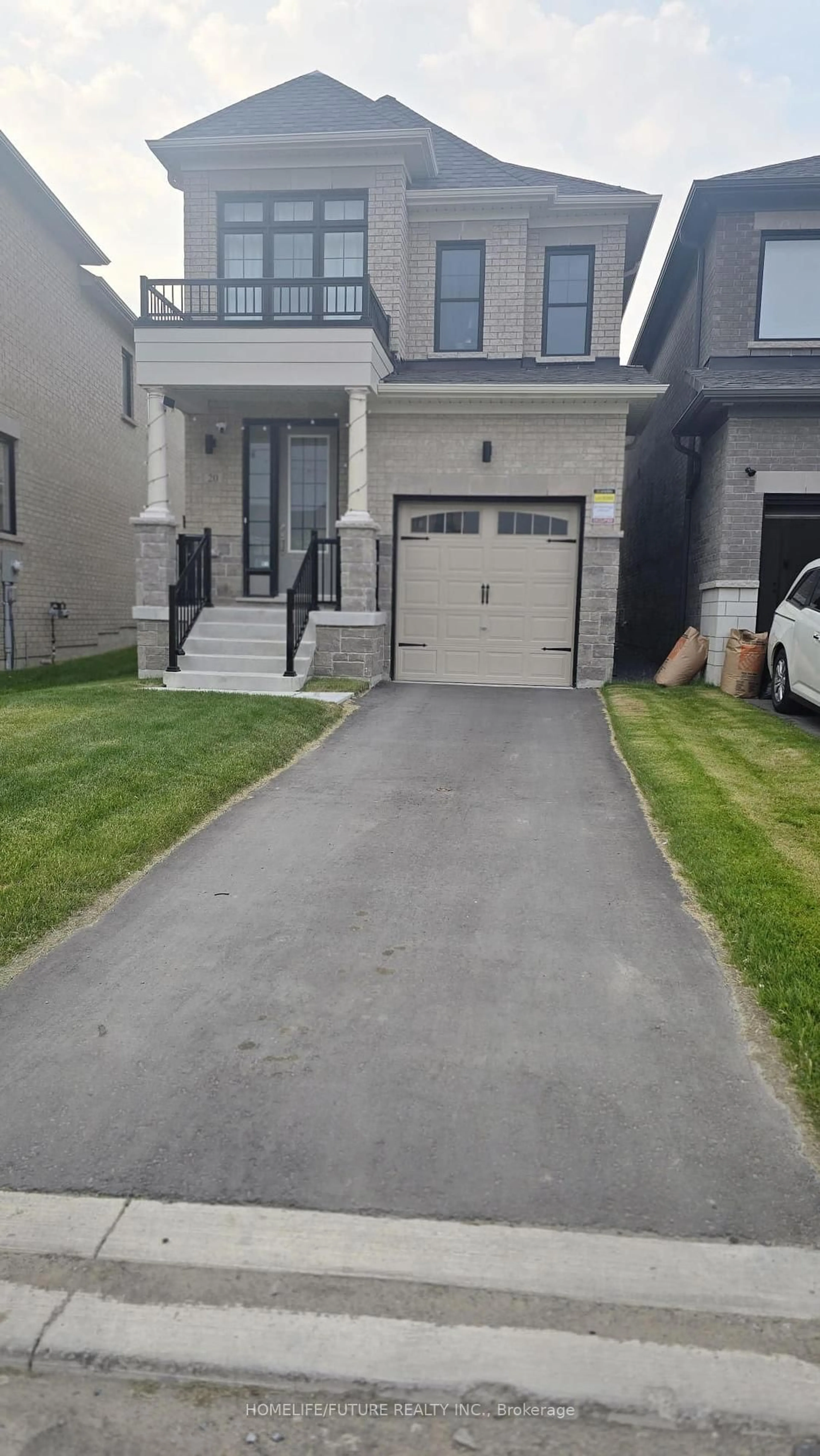 Unknown for 20 Deer Ridge Cres, Whitby Ontario L1P 0P3