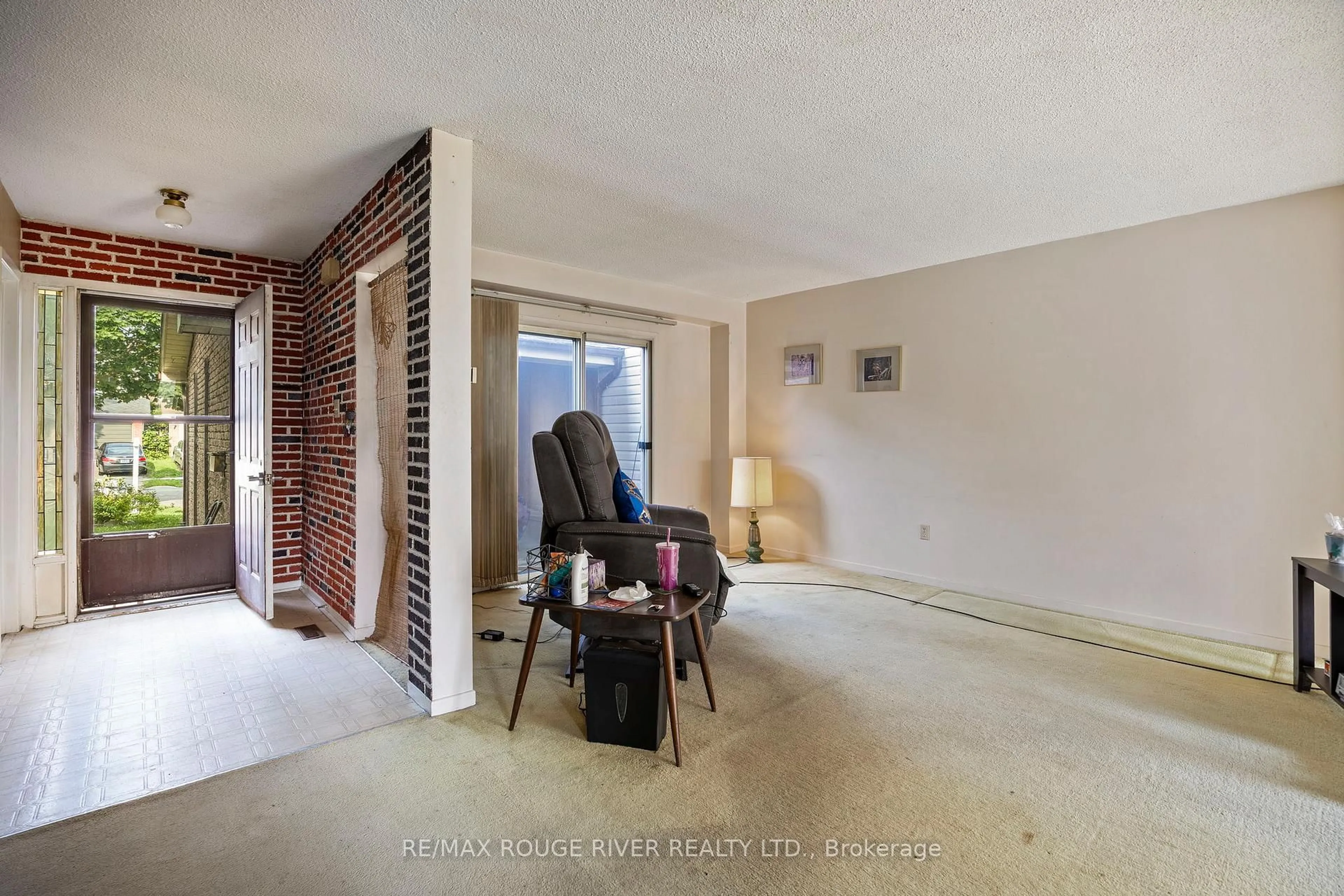 Unknown for 1611 Geta Circ, Pickering Ontario L1V 3B5