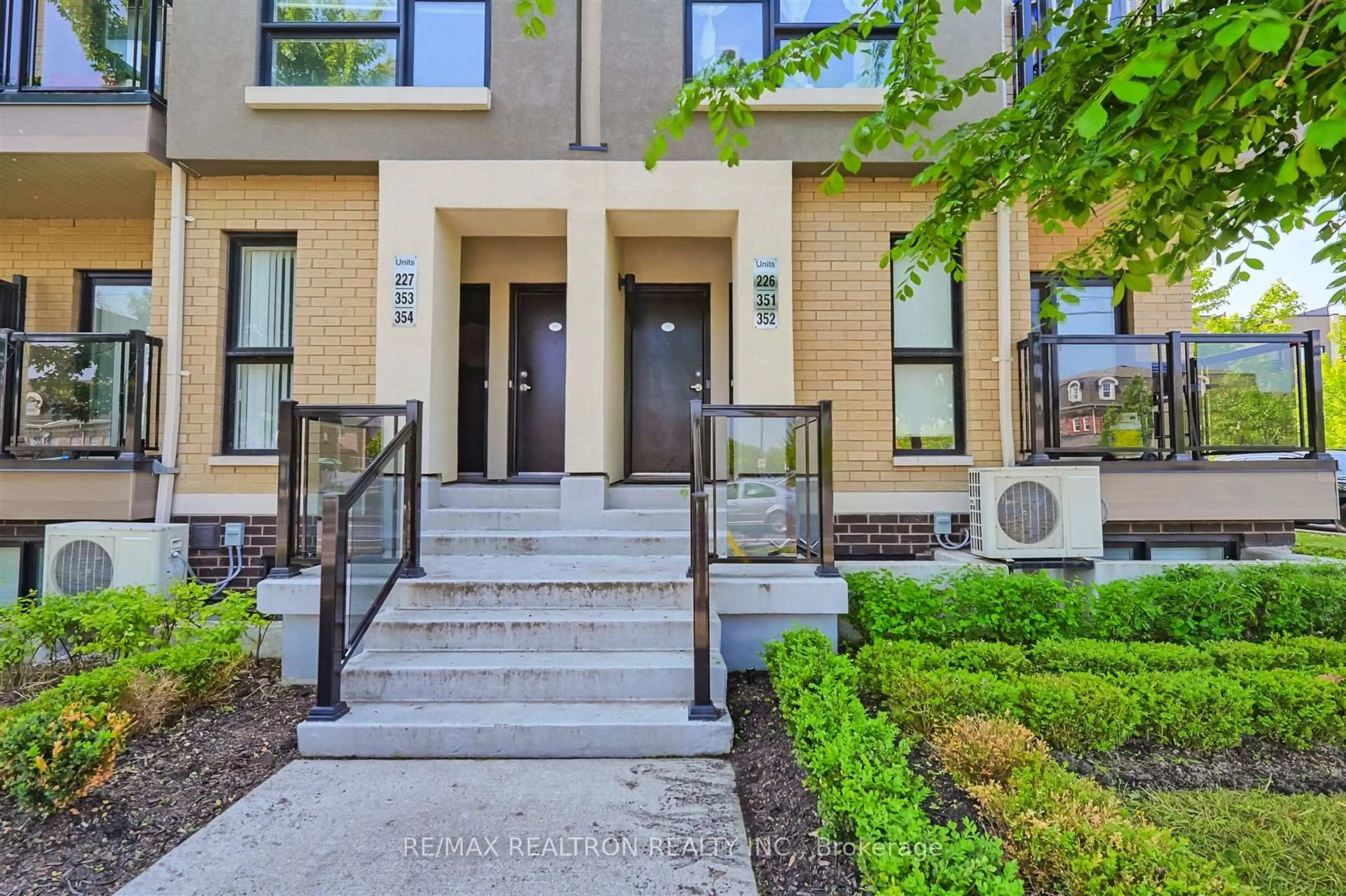 Unknown for 8855 Sheppard Ave #352, Toronto Ontario M1B 0E3