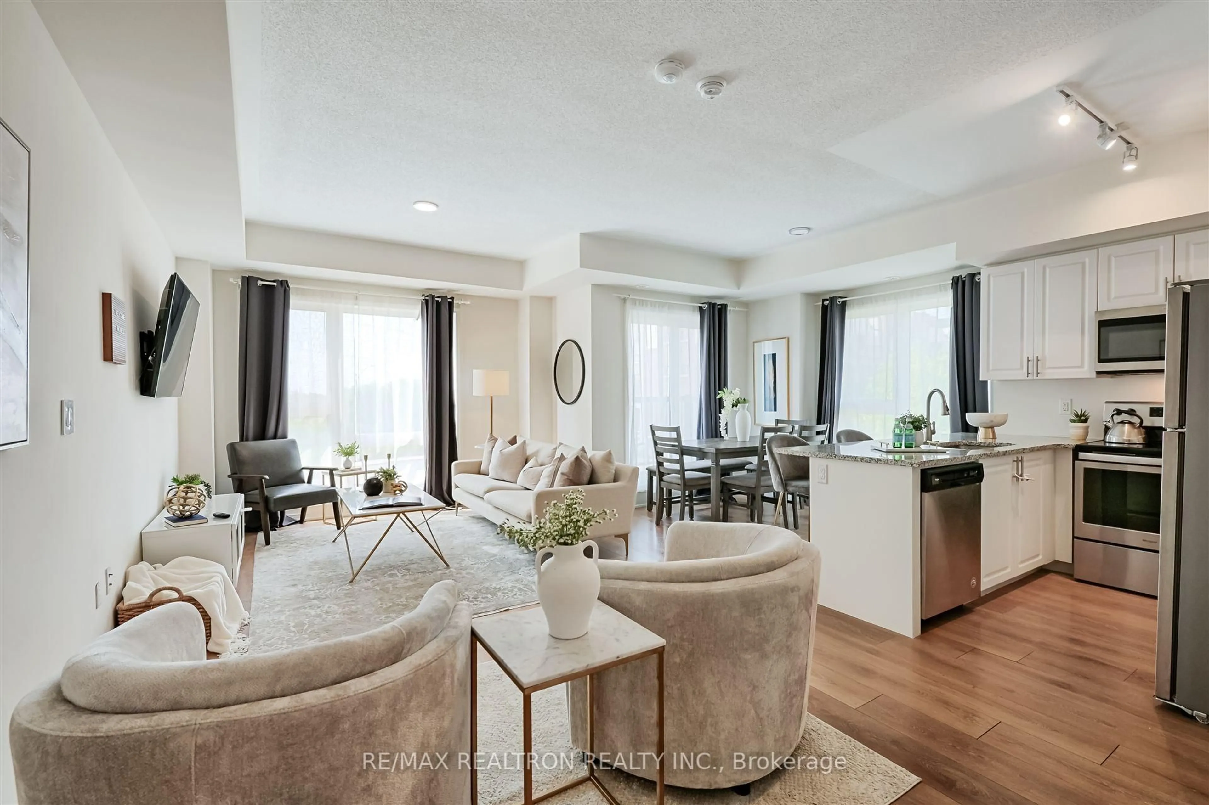 Unknown for 8855 Sheppard Ave #352, Toronto Ontario M1B 0E3