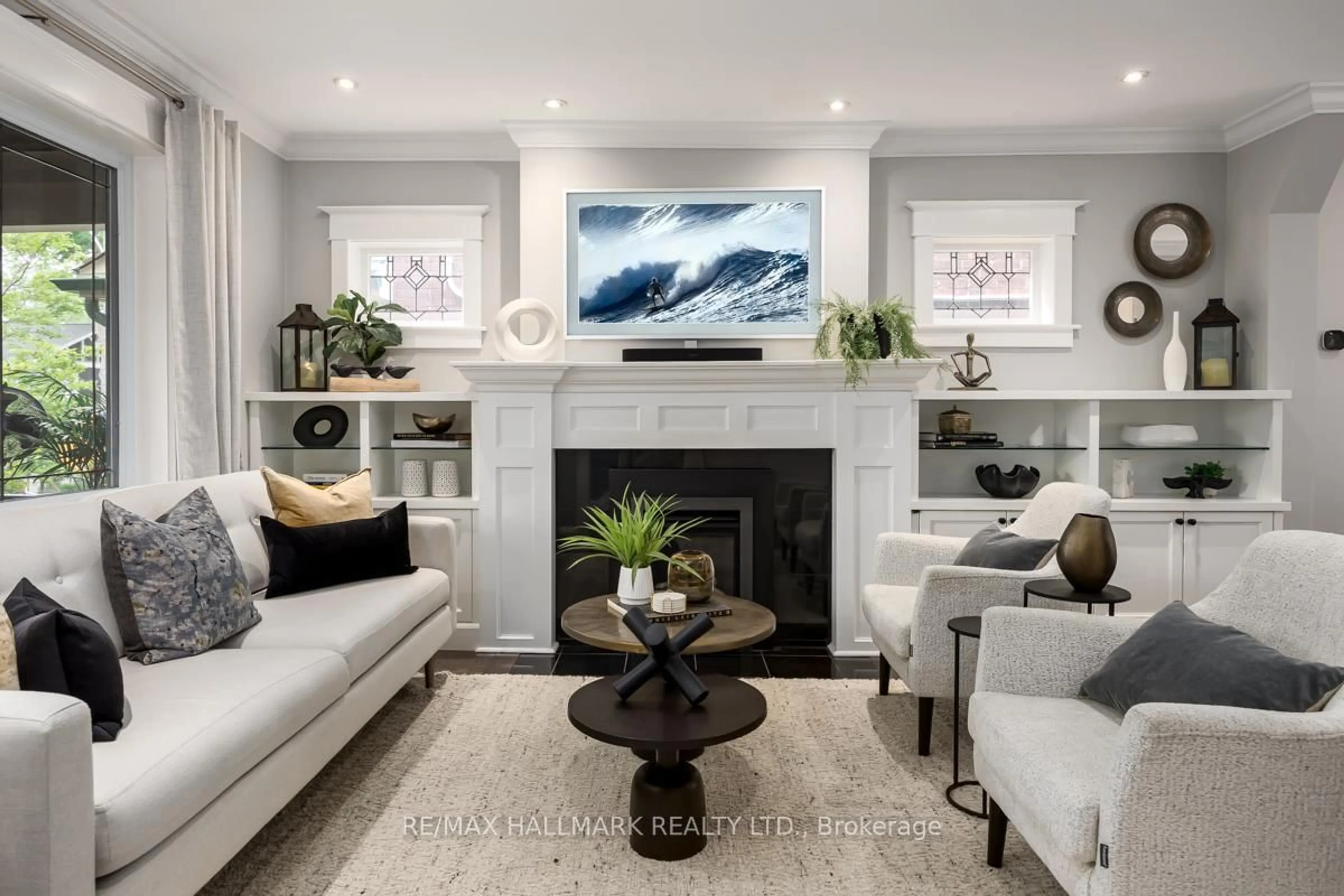 Living room with furniture, unknown for 104 Scarboro Beach Blvd, Toronto Ontario M4E 2X1