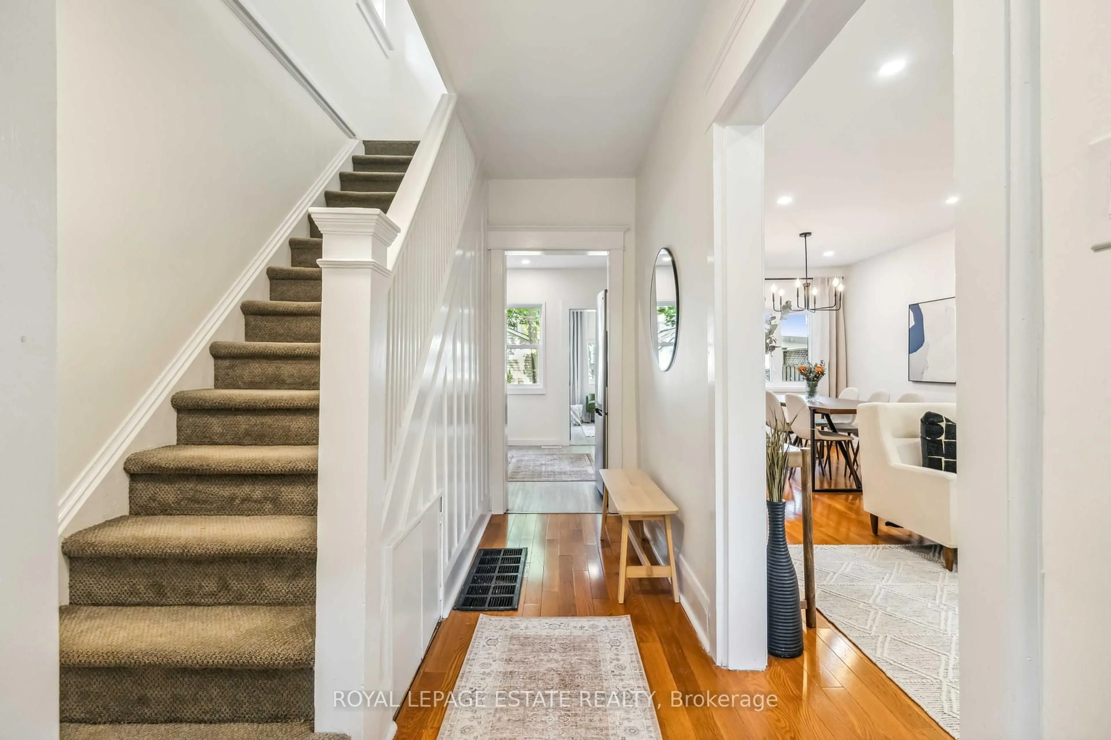 Indoor entryway for 166 Bingham Ave, Toronto Ontario M4E 3R3